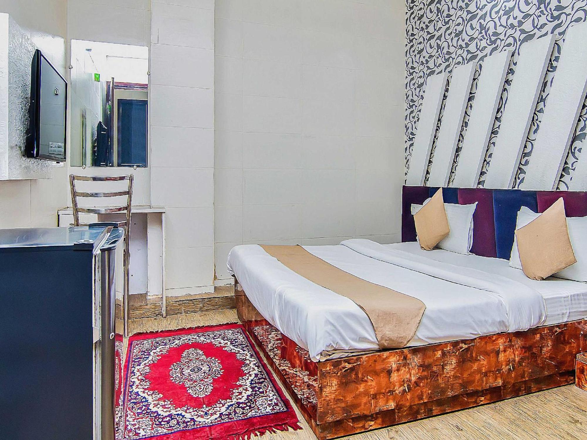 Hotel Oyo Flagship Ls Banquet & Delhi (National Capital Territory of India)