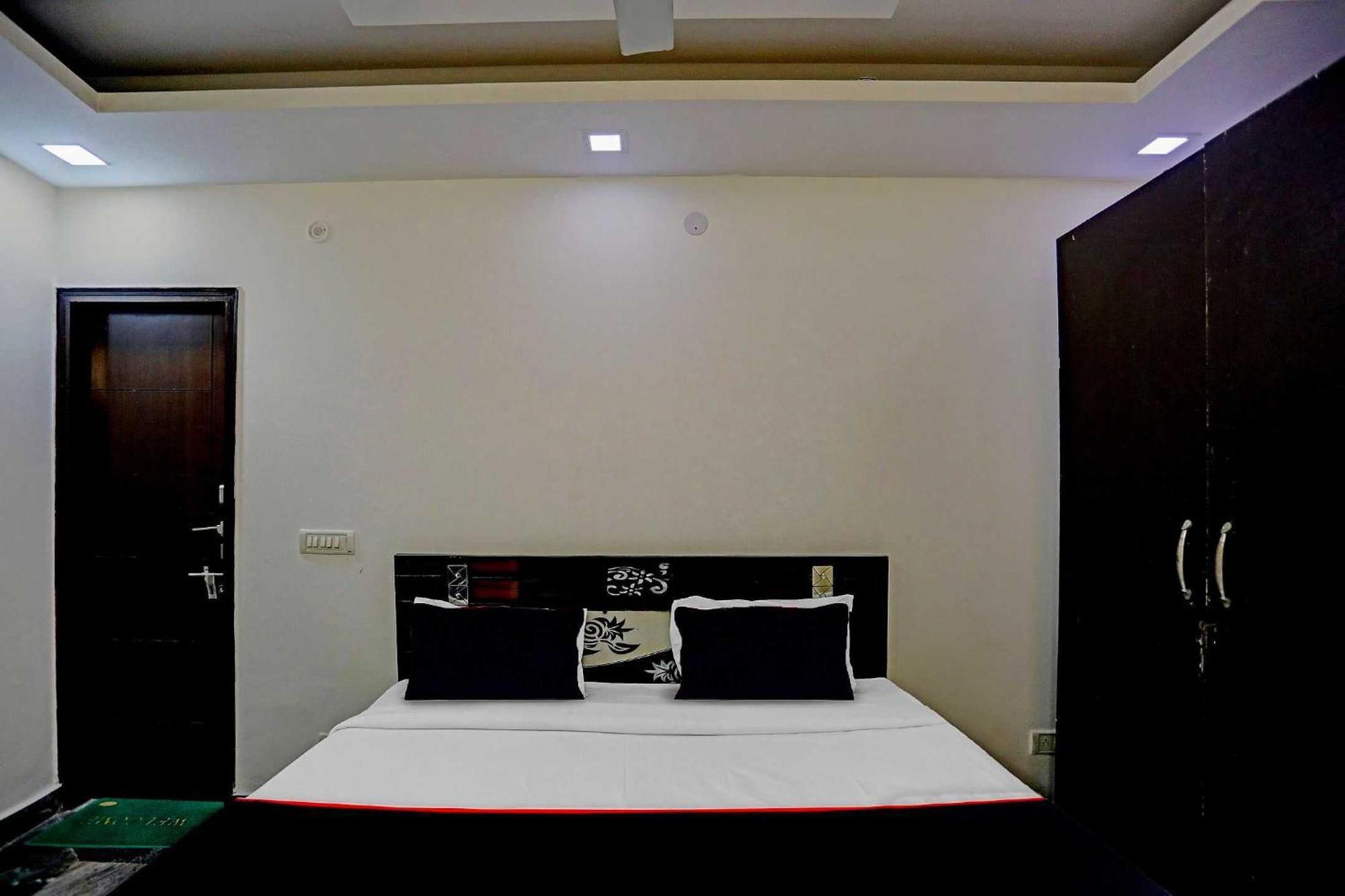 Collection O Nirvana Residency Near Lotus Temple Hotel New Delhi