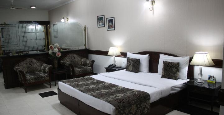 Bed & Breakfast Amar Inn- Lajpat Nagar Market New Delhi