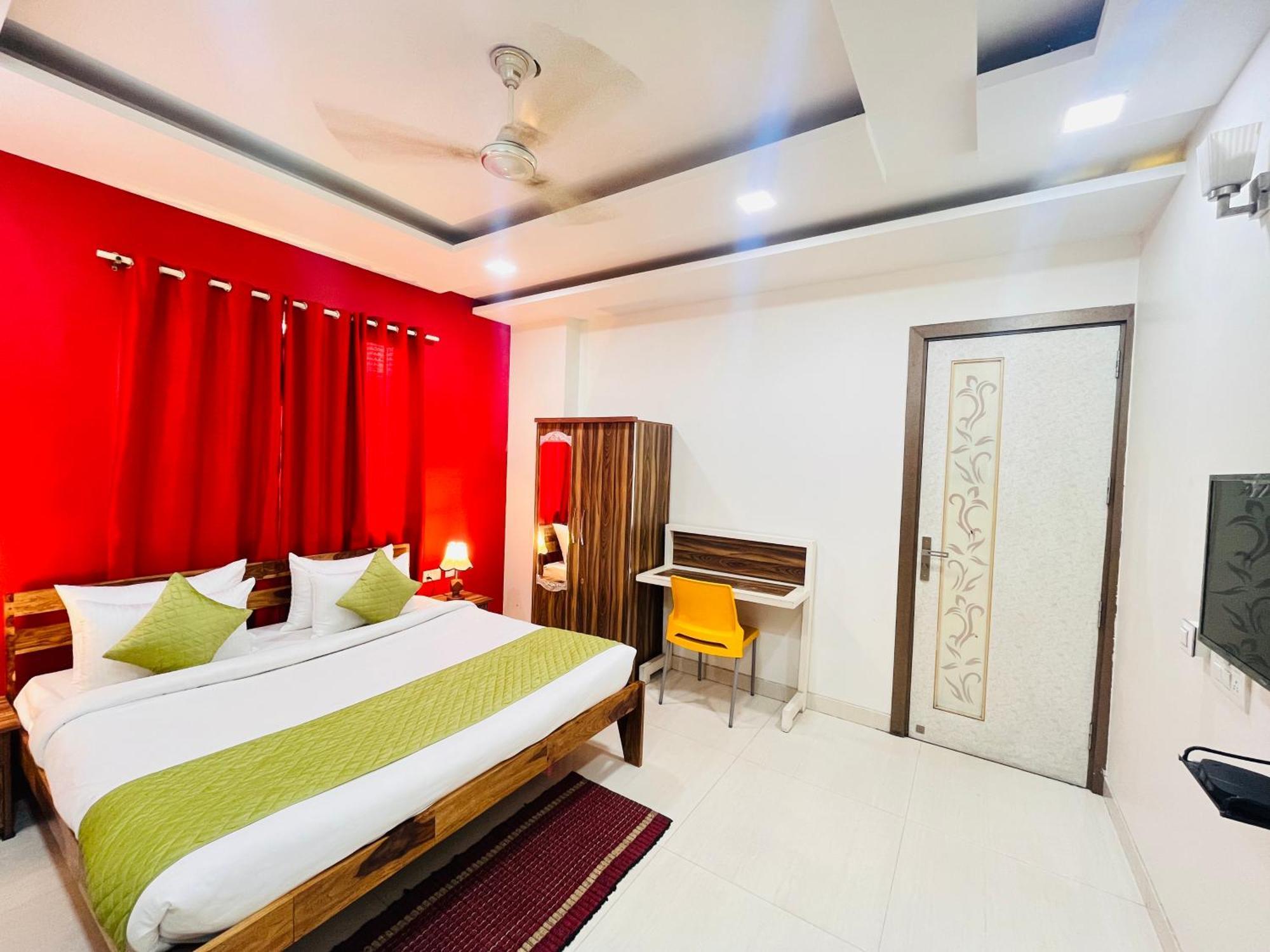 Bed & Breakfast Park Pride Pitampura New Delhi, Couple Friendly *