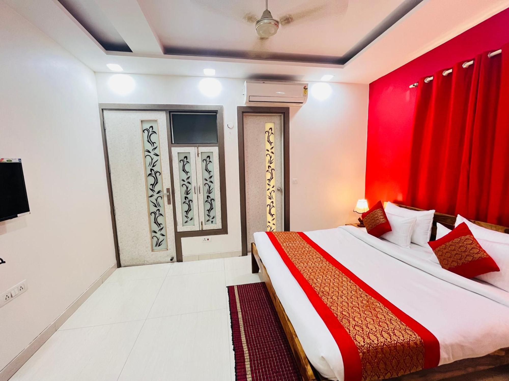 Park Pride Pitampura New Delhi, Couple Friendly *