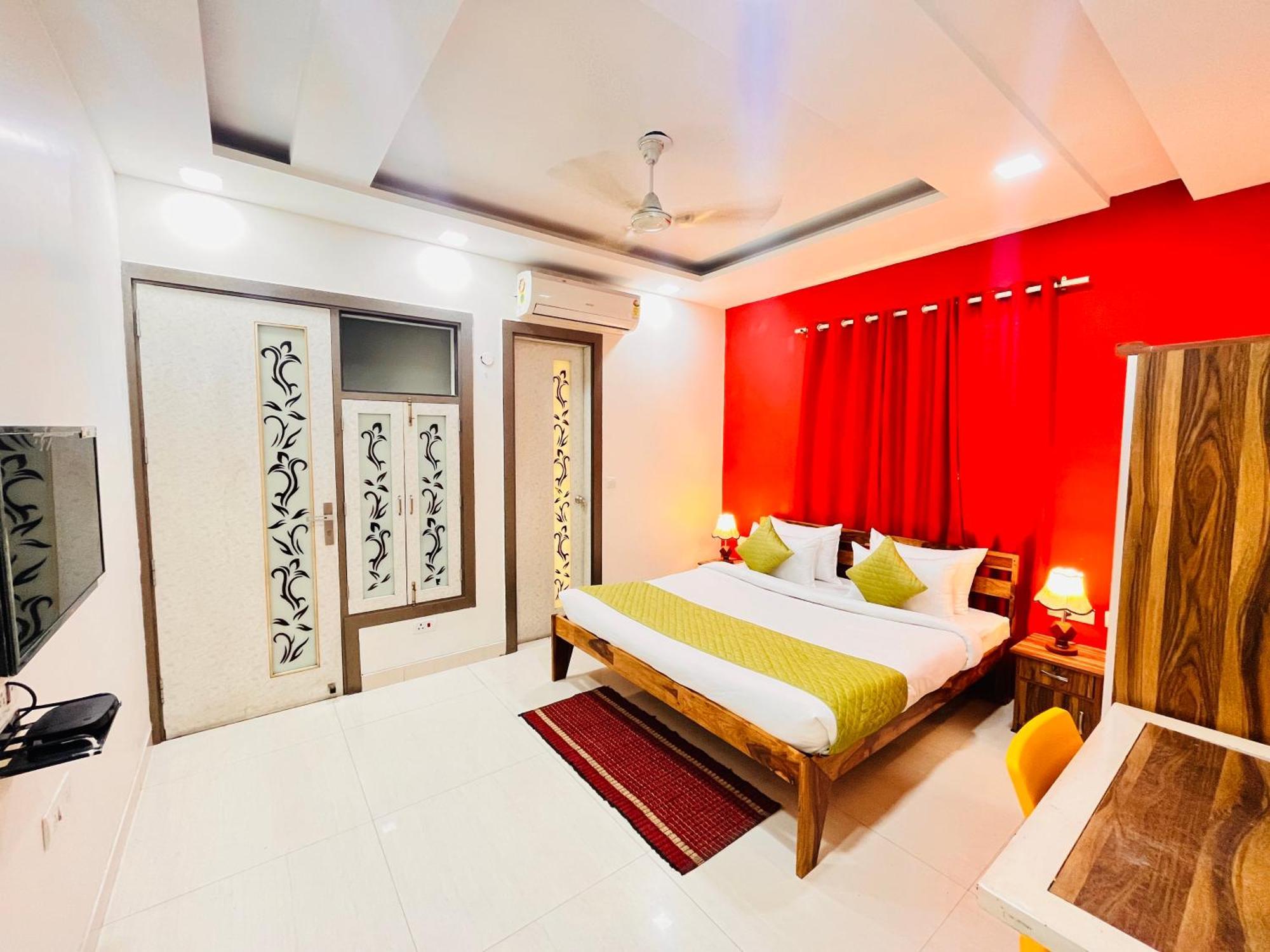 Park Pride Pitampura New Delhi, Couple Friendly Bed & Breakfast *