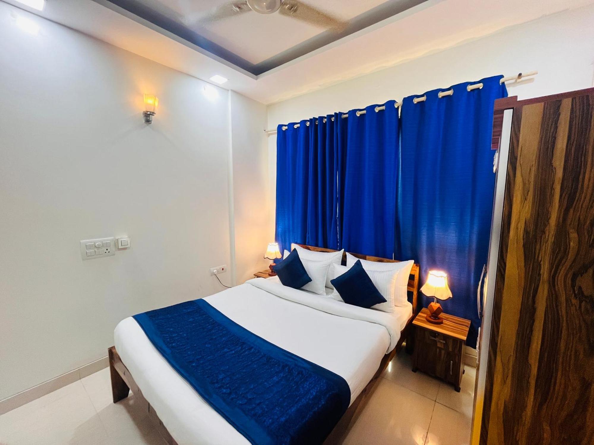 Park Pride Pitampura New Delhi, Couple Friendly Bed & Breakfast