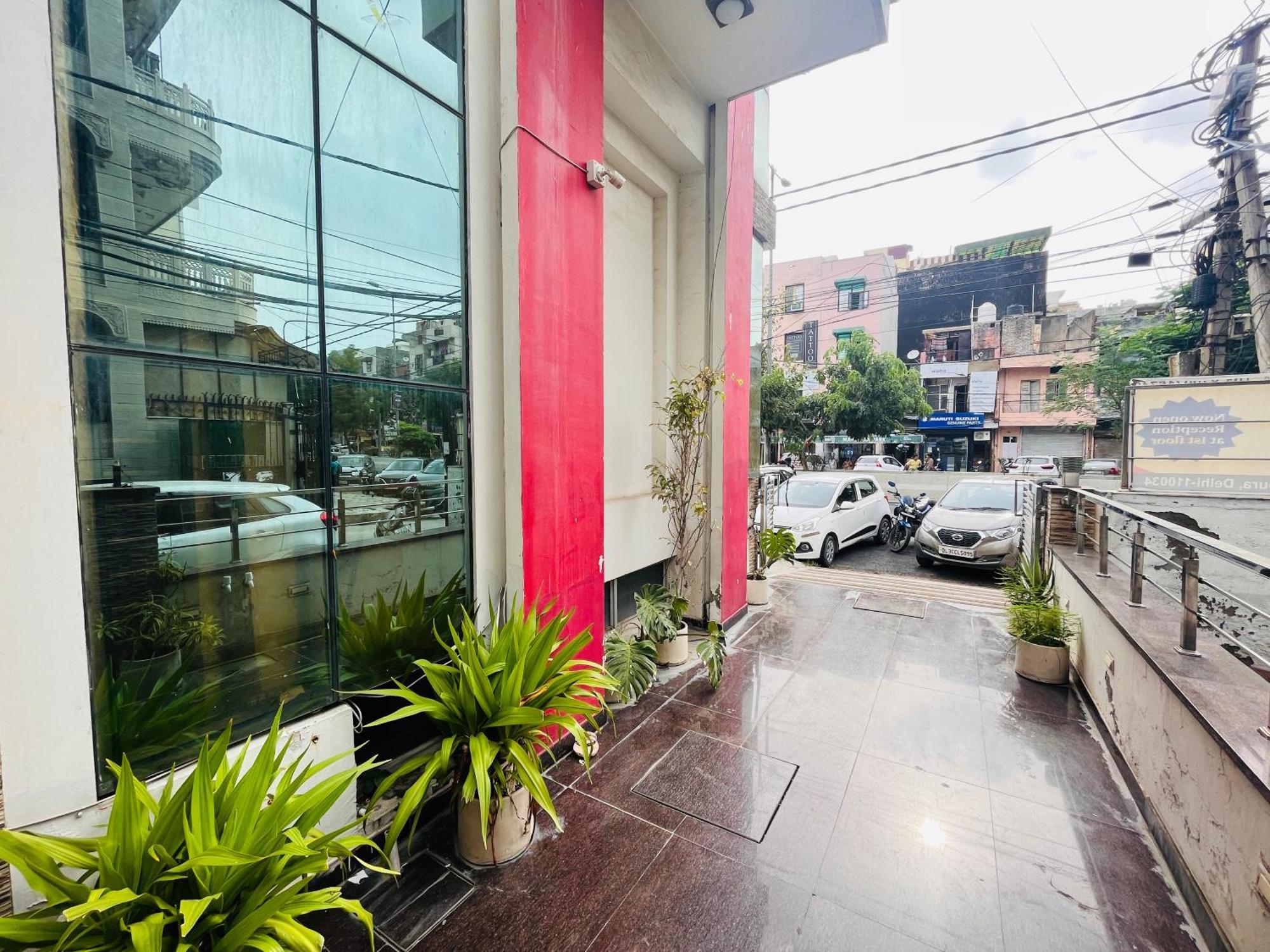 Bed & Breakfast Park Pride Pitampura New Delhi, Couple Friendly New Delhi