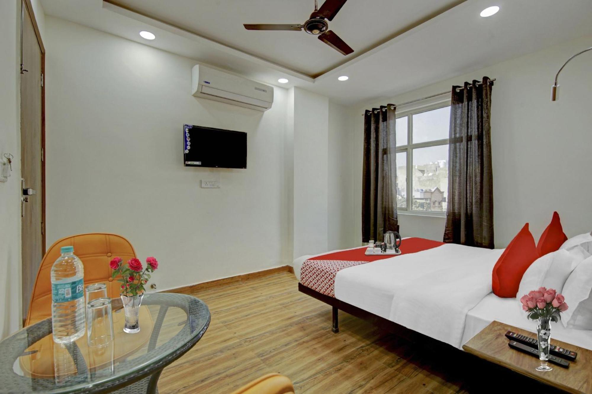 Hotel O Santosh Residency
