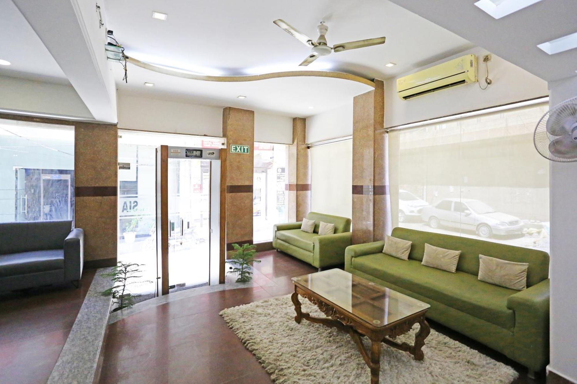 Ambrosia - Near Delhi Airport Hotel Nova Deli