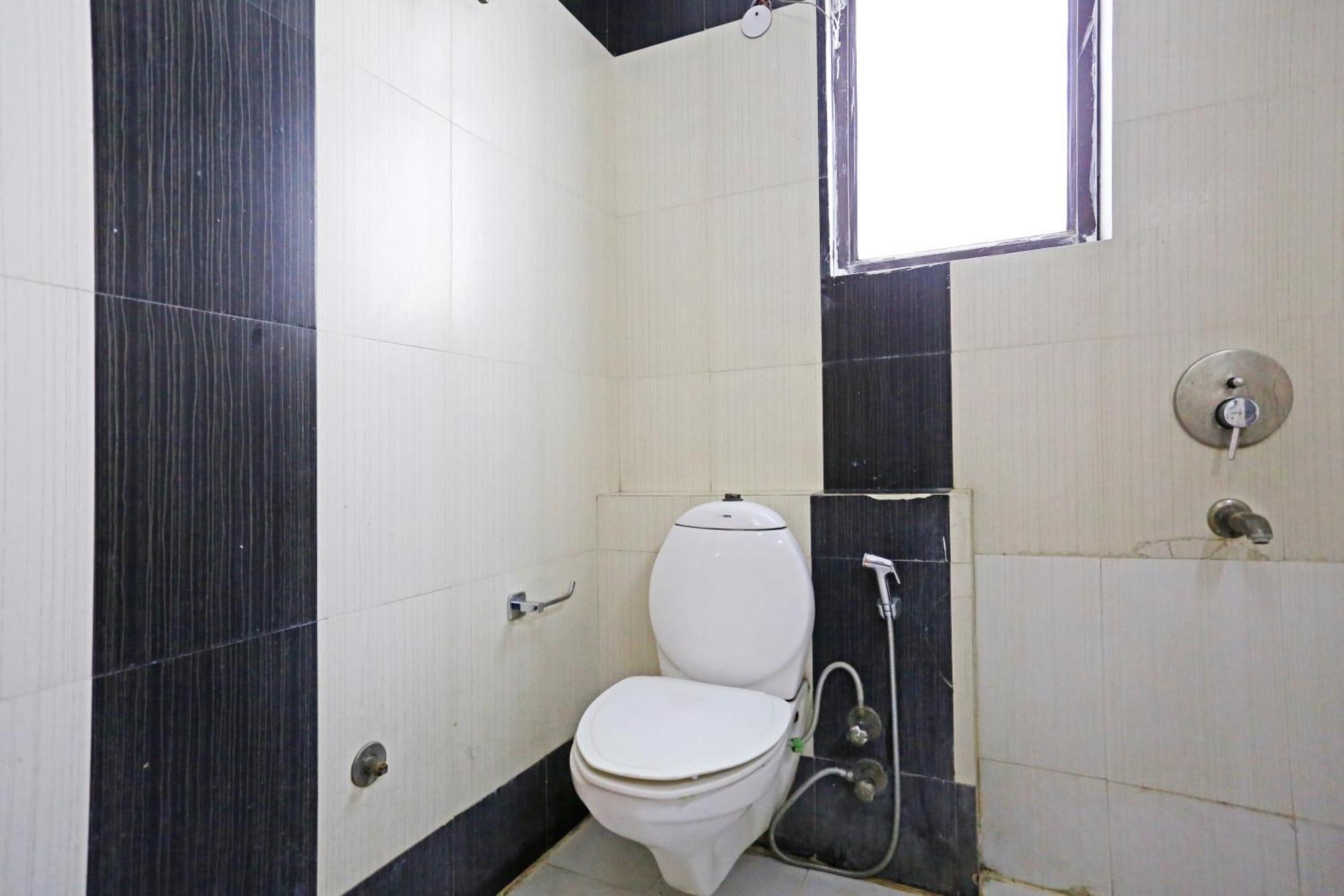 Hotel Ambrosia - Near Delhi Airport