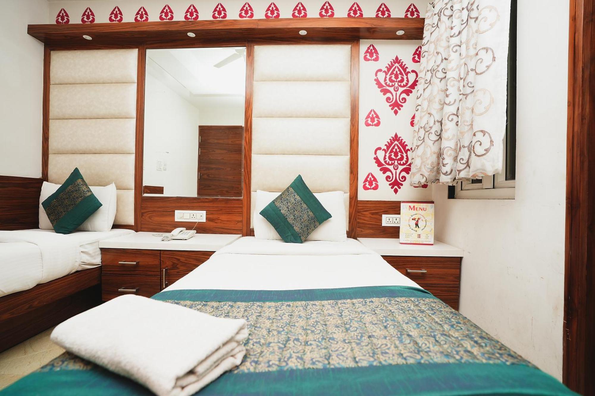Kabir Palace Karol Bagh Hotel 3*