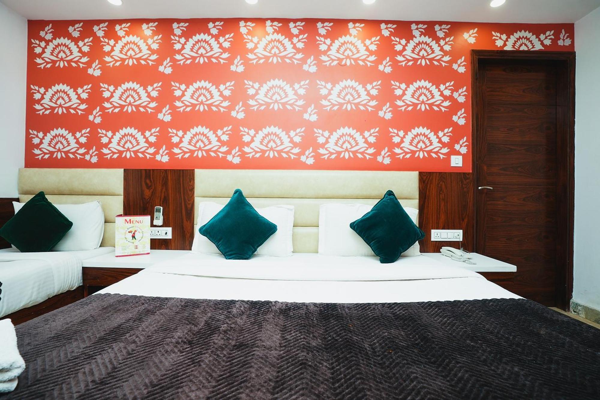 Kabir Palace Karol Bagh Hotel 3*