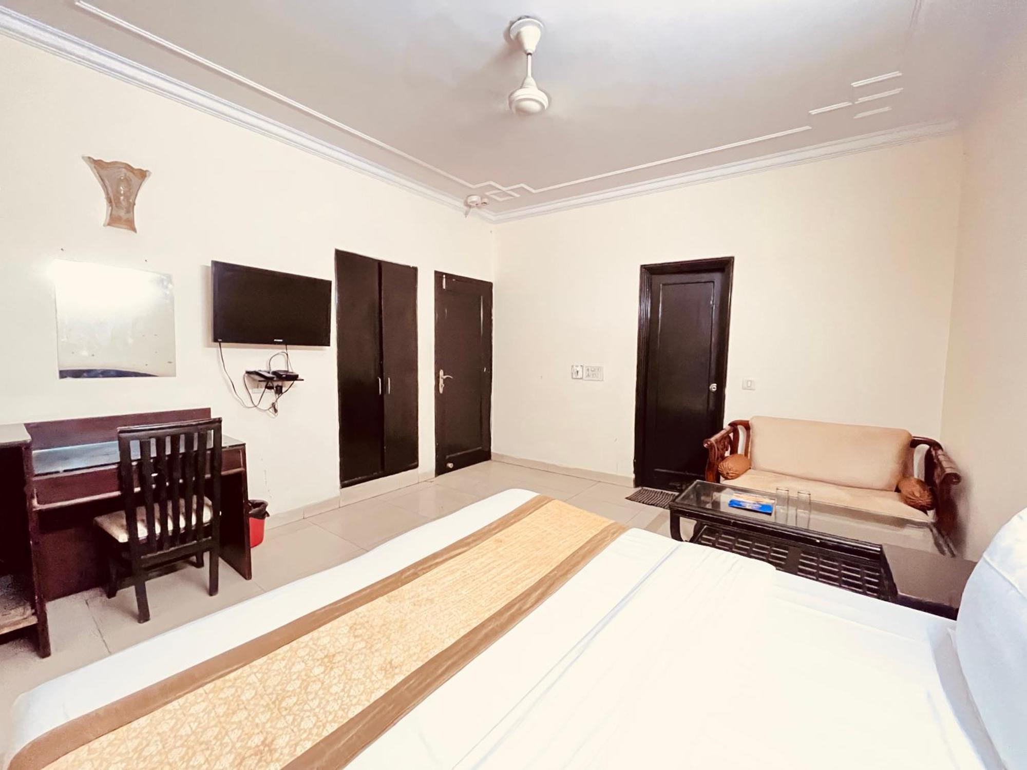Ashoka Karol Bagh Delhi 3* New Delhi