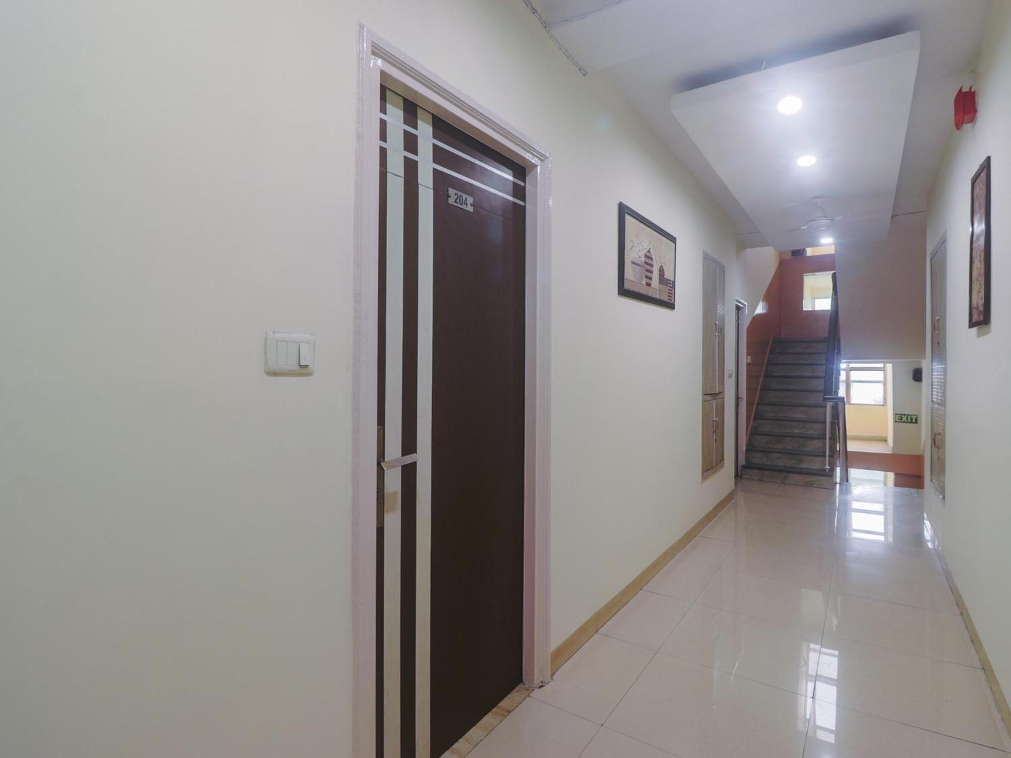 Hotel Grace, Karol Bagh, New