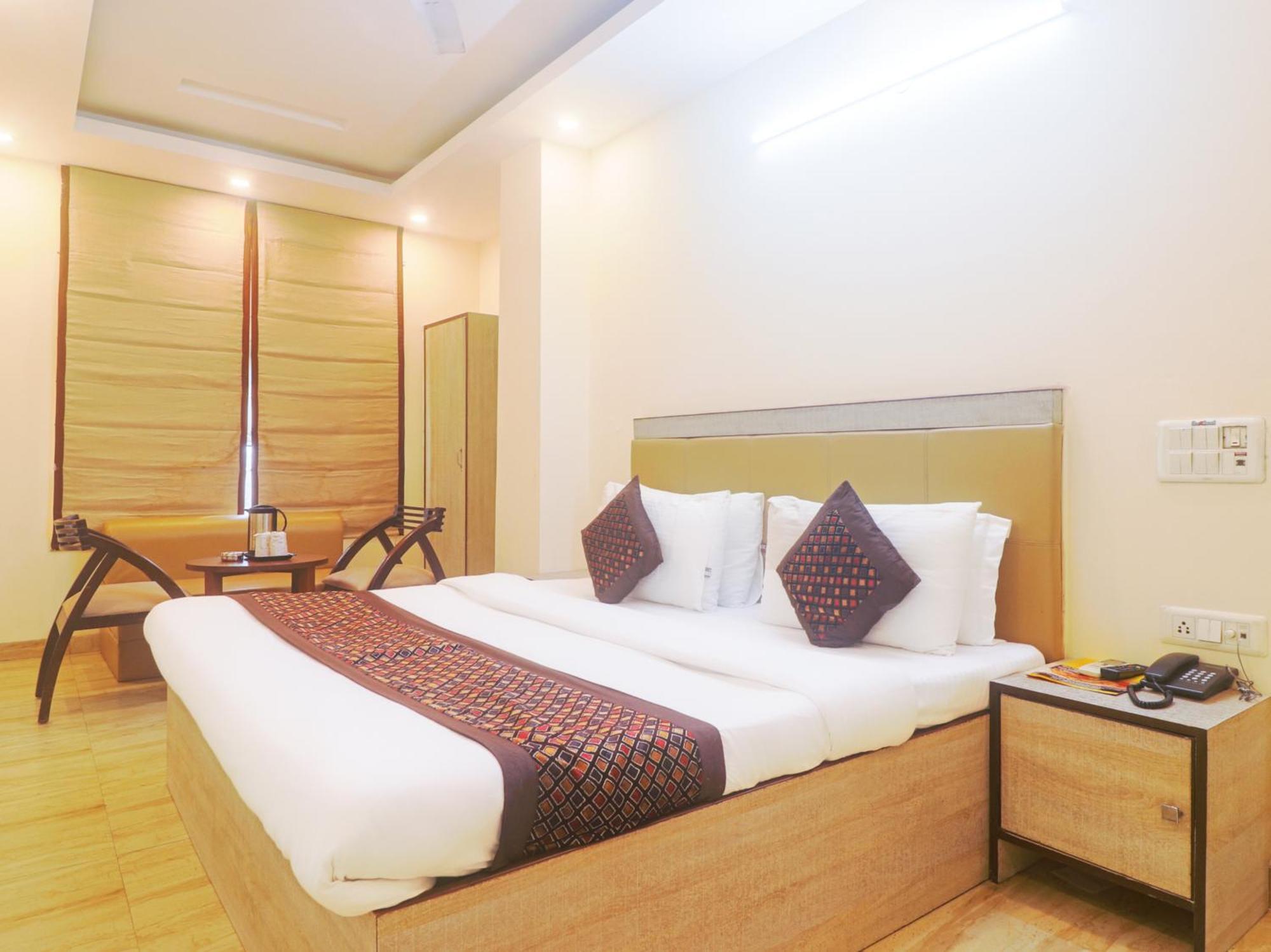 Grace, Karol Bagh, New 3*