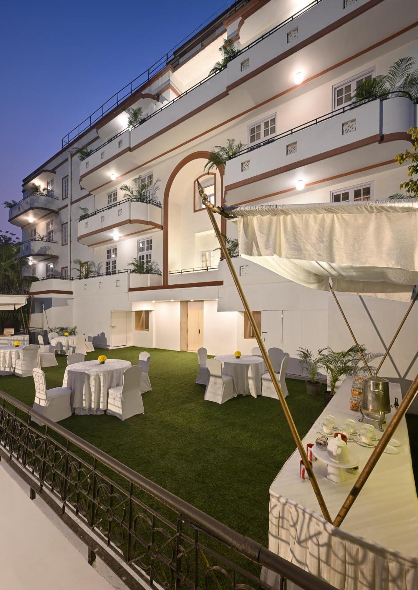 Ambassador, - Ihcl Seleqtions Hotel