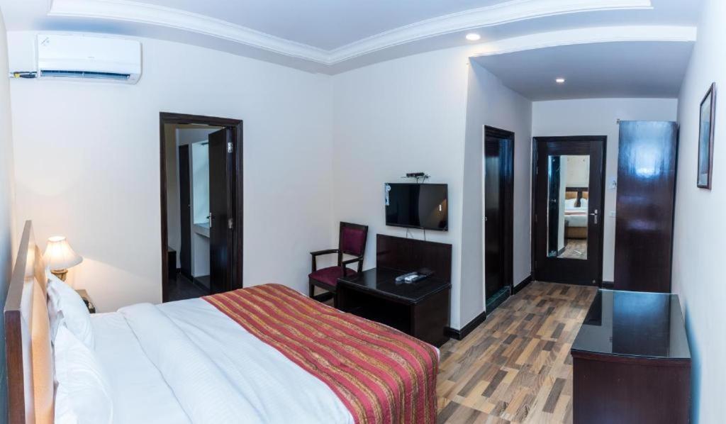 Ikhaya Hotel