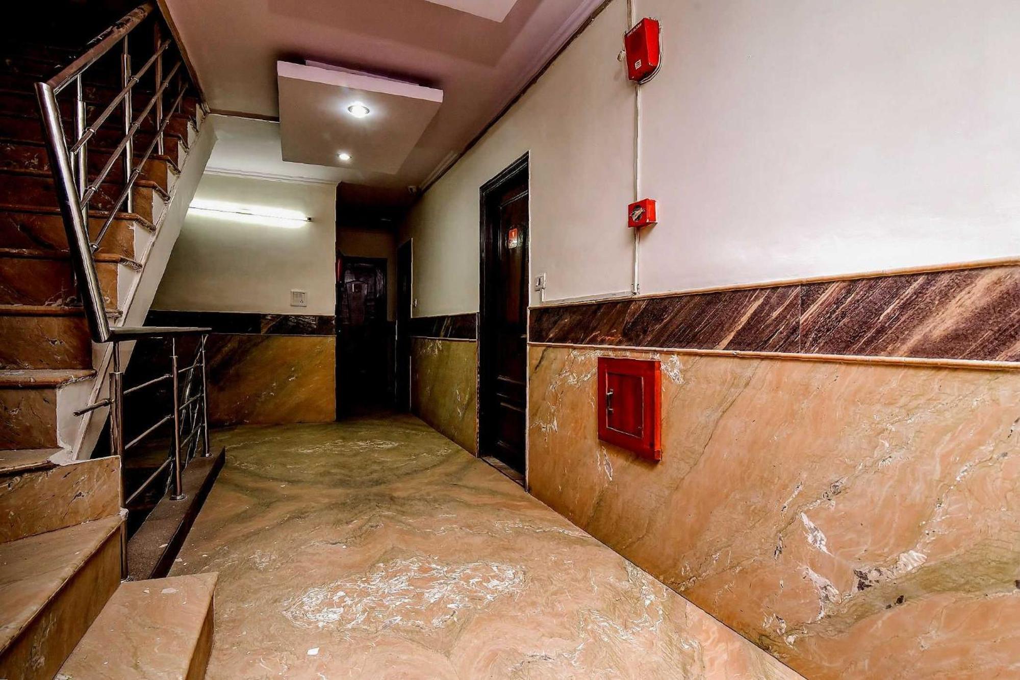 Hotel Oyo Flagship 18997 Km International 3*