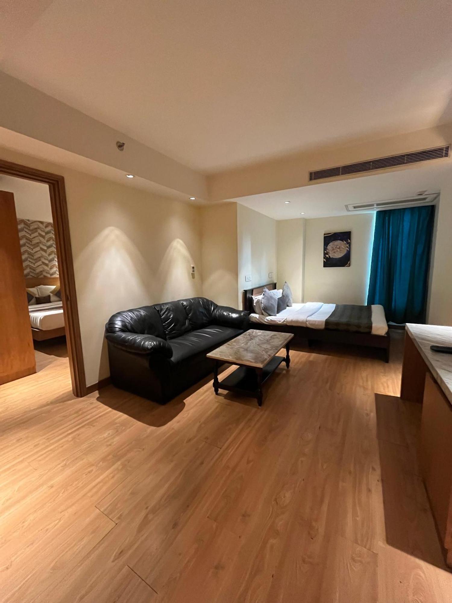 The Orion Plaza - Nehru Place 4*