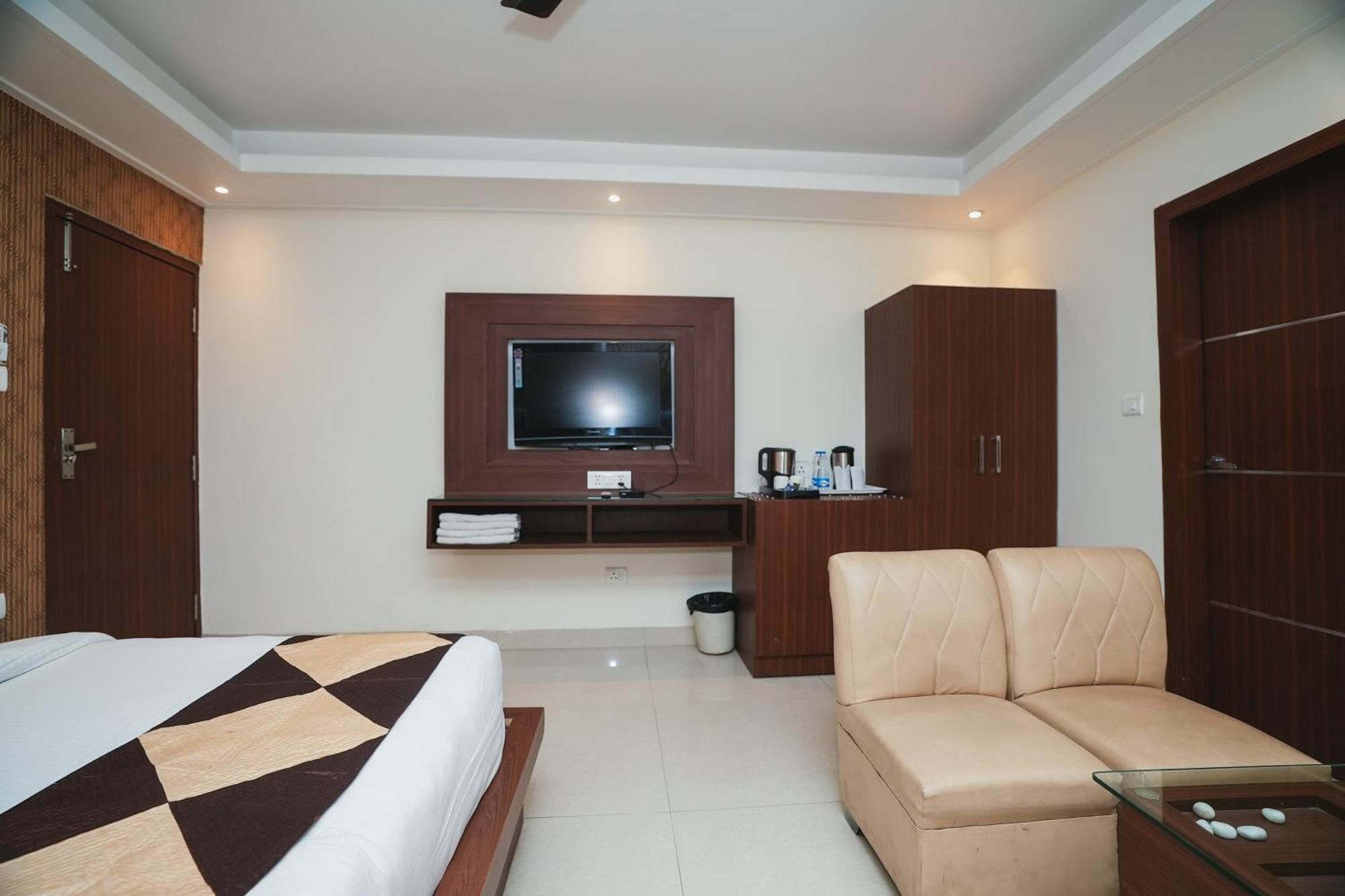 Hotel B Continental 3*