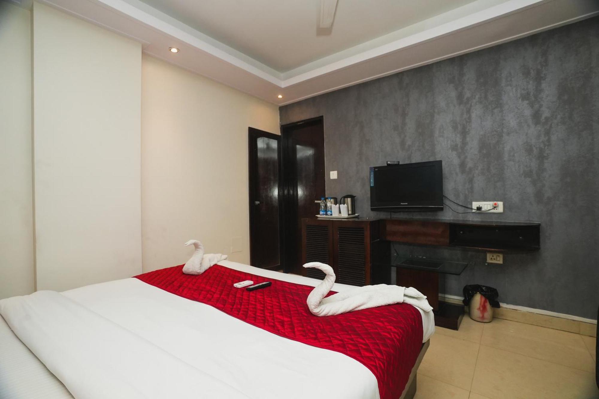 B Continental Delhi (National Capital Territory of India)