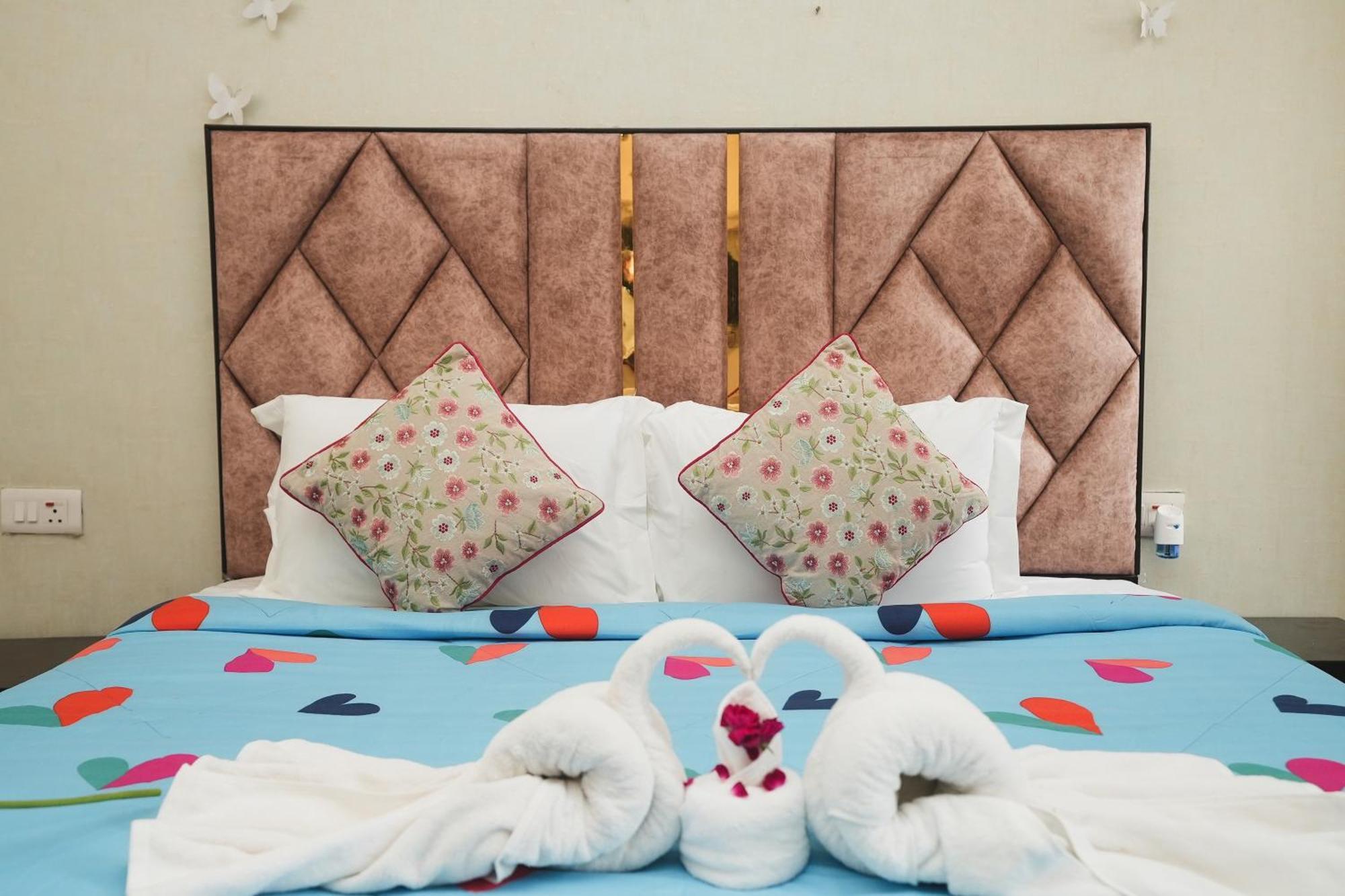 Hotel Mintstar And New Delhi
