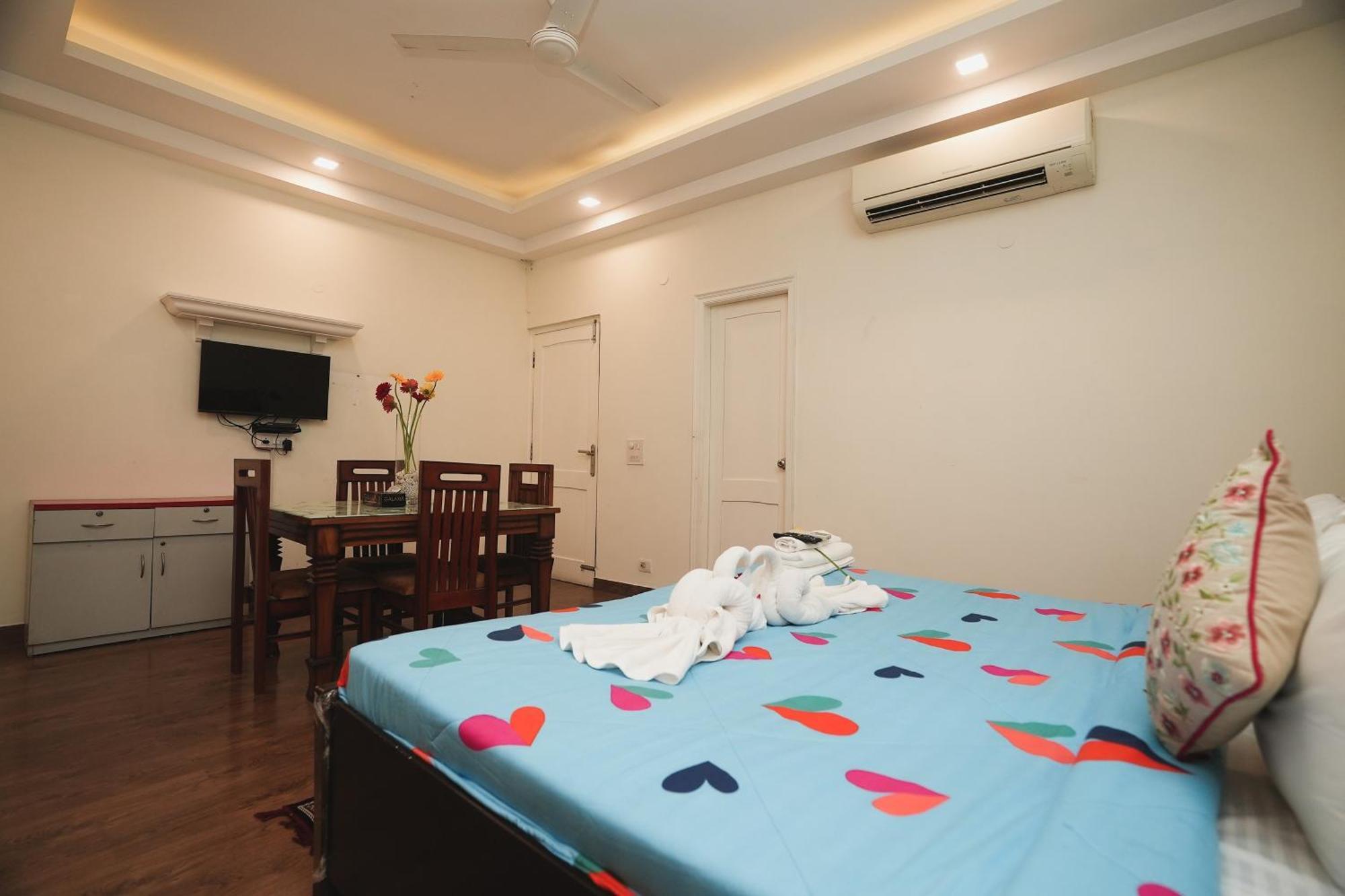 Mintstar And Hotel New Delhi