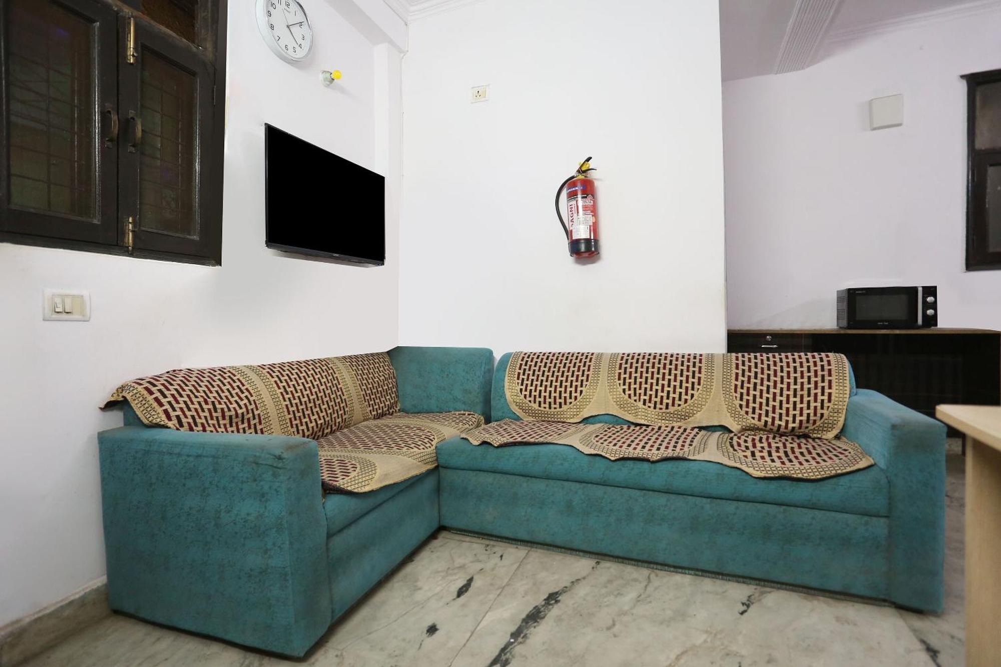 O Maxx Residency Near Dlf Avenue Saket New Delhi