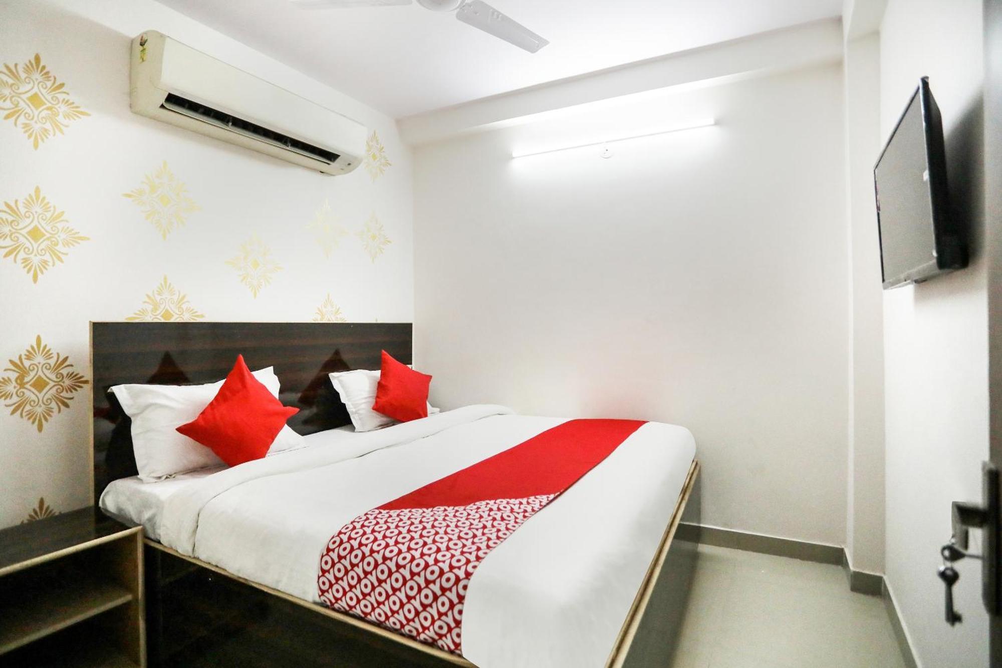 Hotel O Park Near New Ashok Nagar Metro Station New Delhi