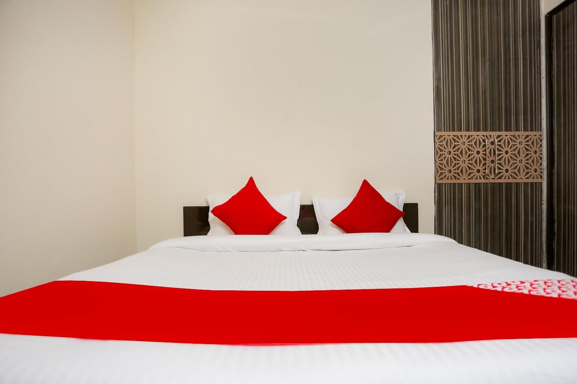 O Royal Galaxy Hotel New Delhi