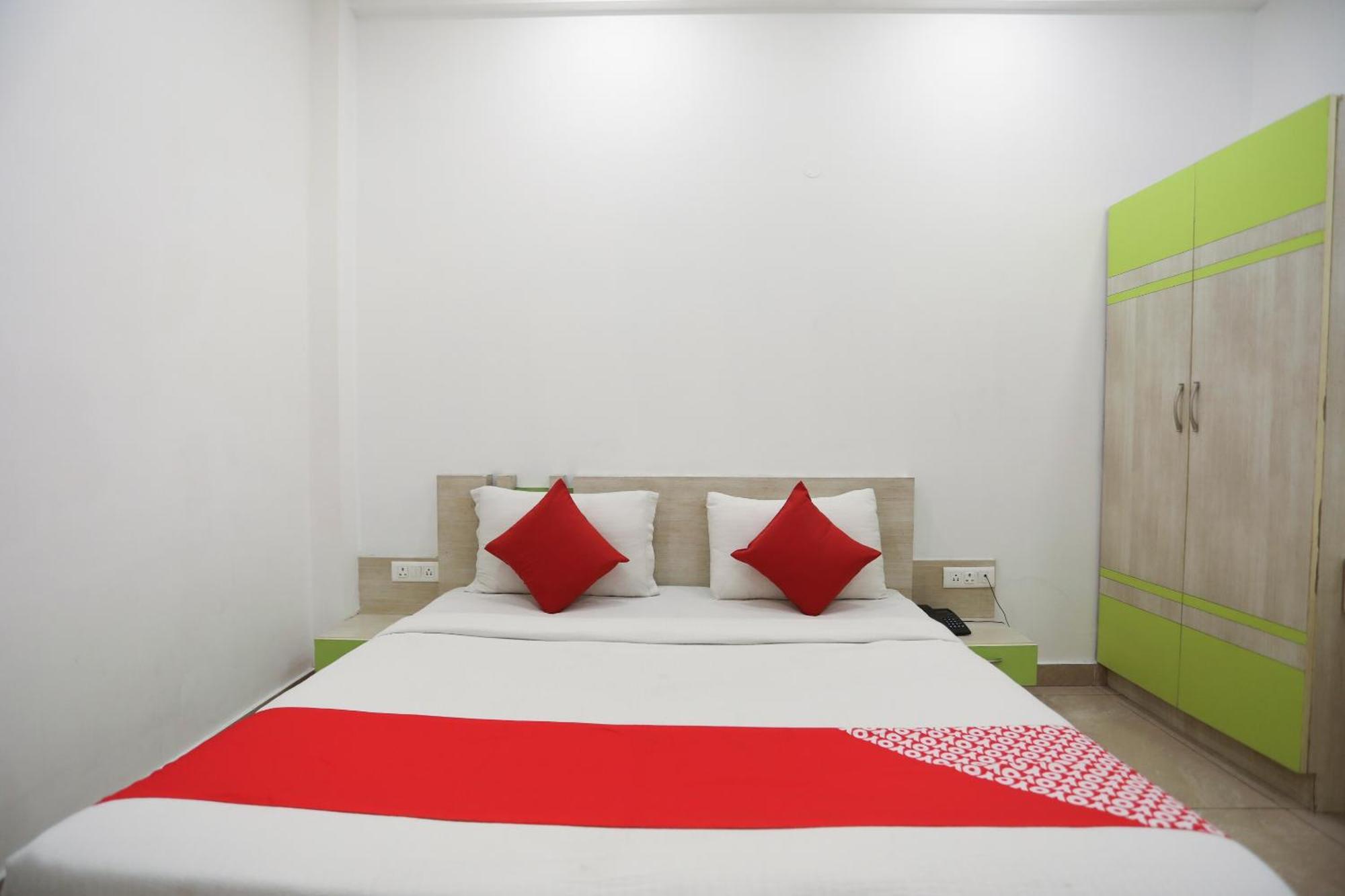 Hotel O Cladis Near Mall Of India