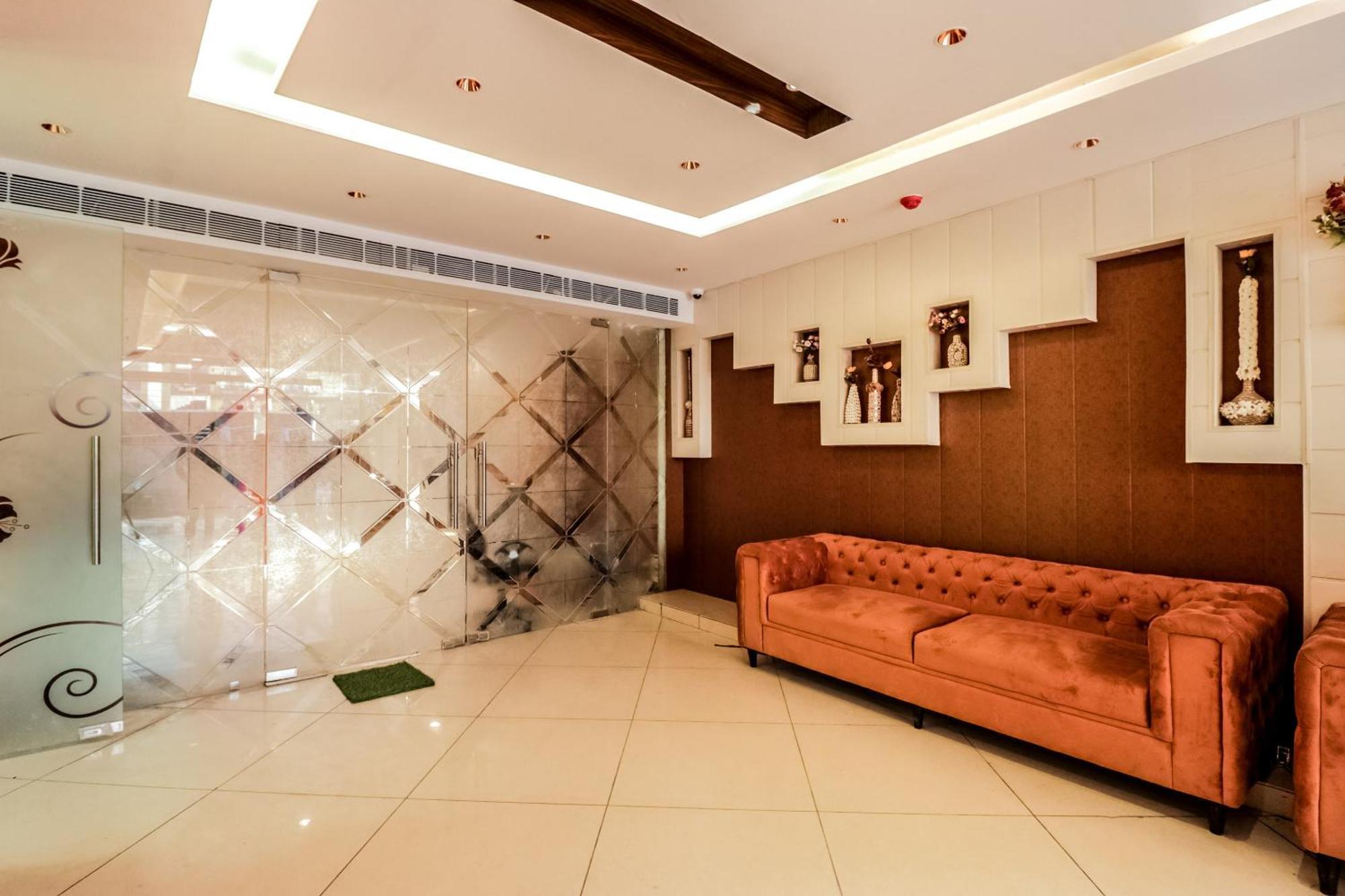 Hotel Jps Galaxy Near Pvr Vikaspuri Delhi (National Capital Territory of India)