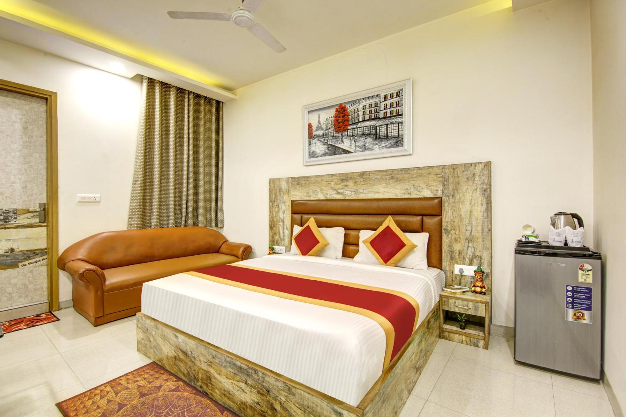 Gracious By Vishesh & Hotel