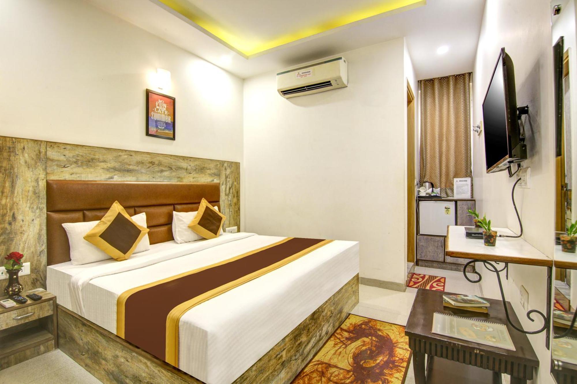 Gracious By Vishesh & Hotel 3*