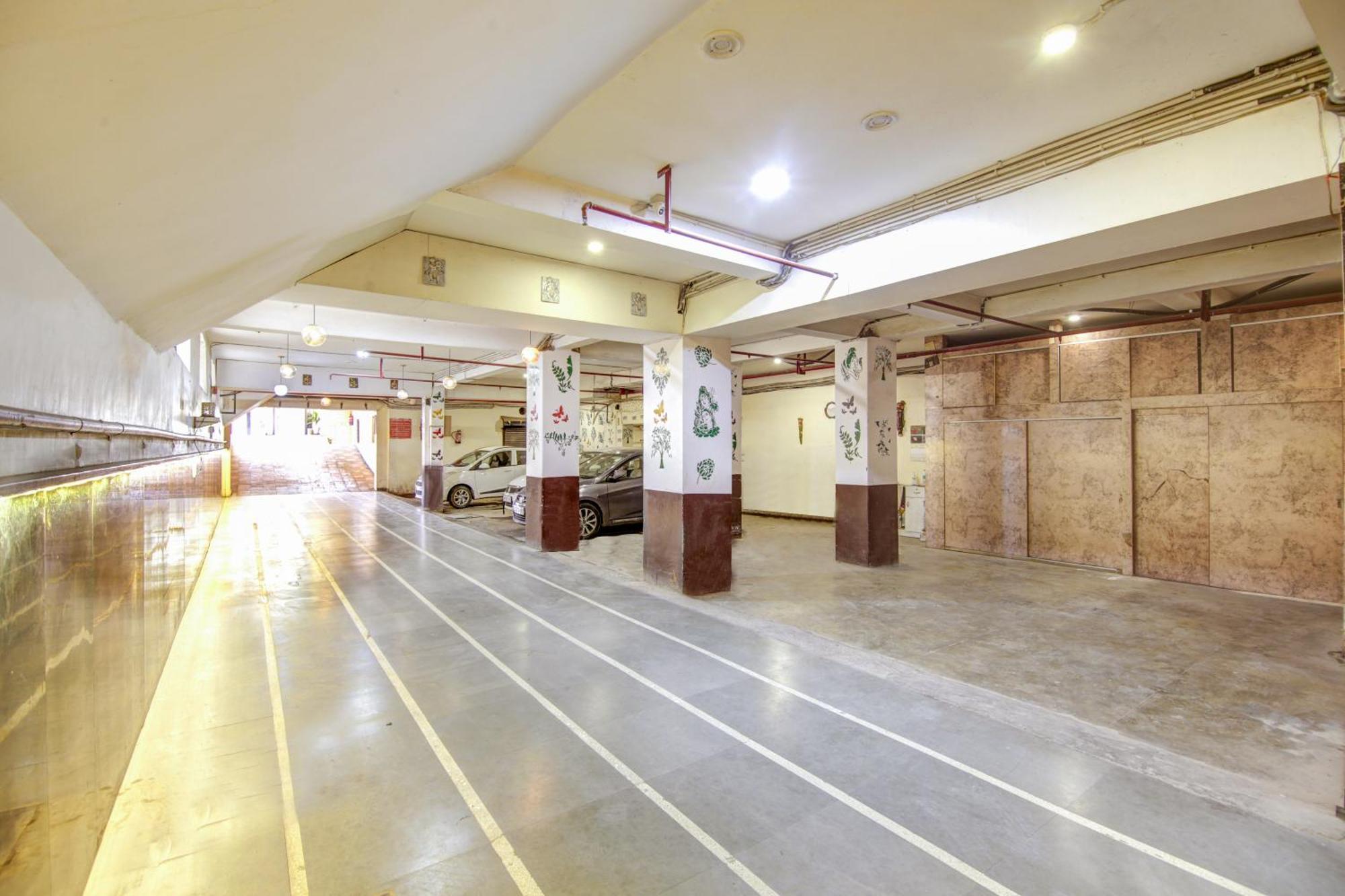 Gracious By Vishesh & Hotel