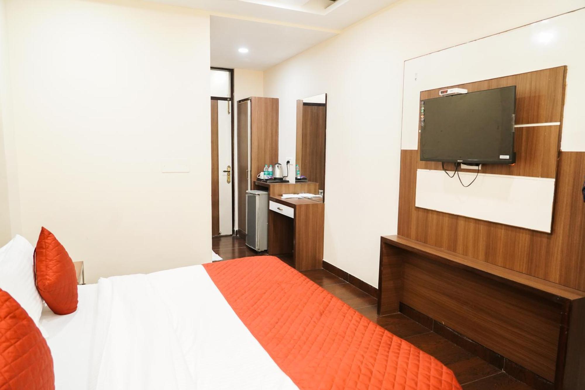 Batra Nizamuddin Hotel New Delhi