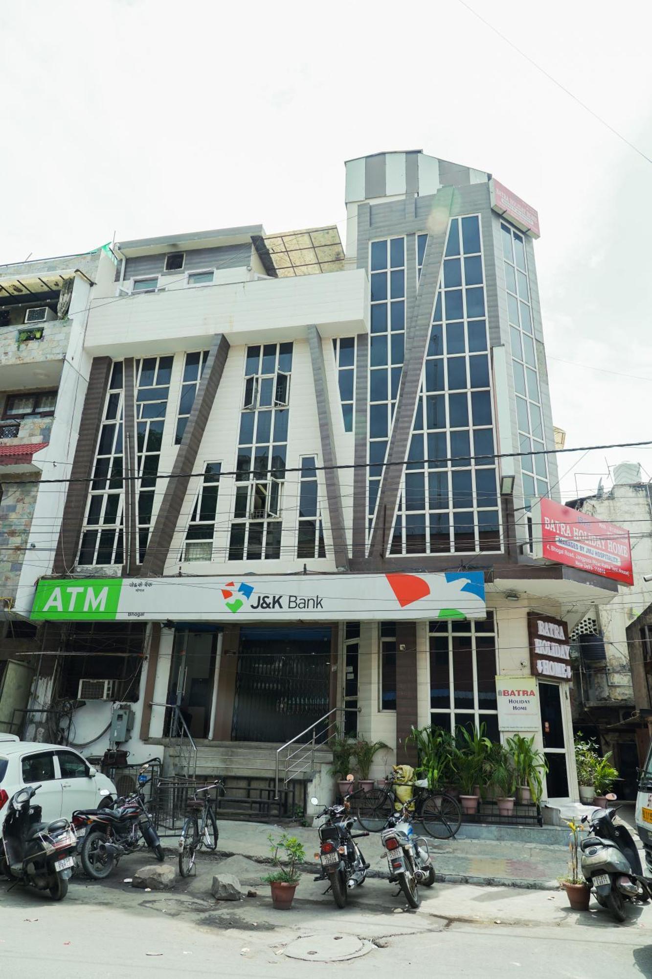 Hotel Batra Nizamuddin New Delhi