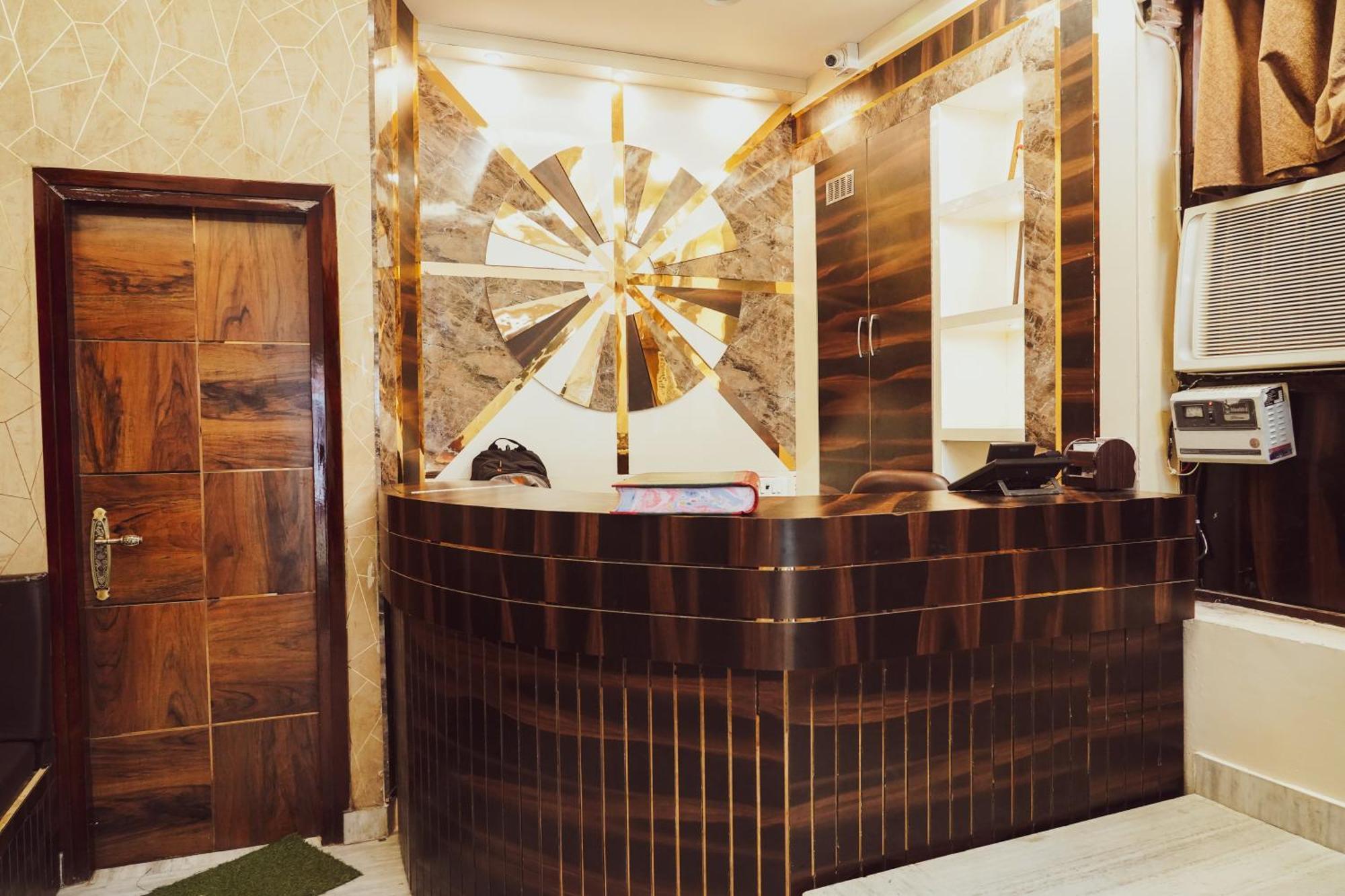 Batra Nizamuddin 3* New Delhi
