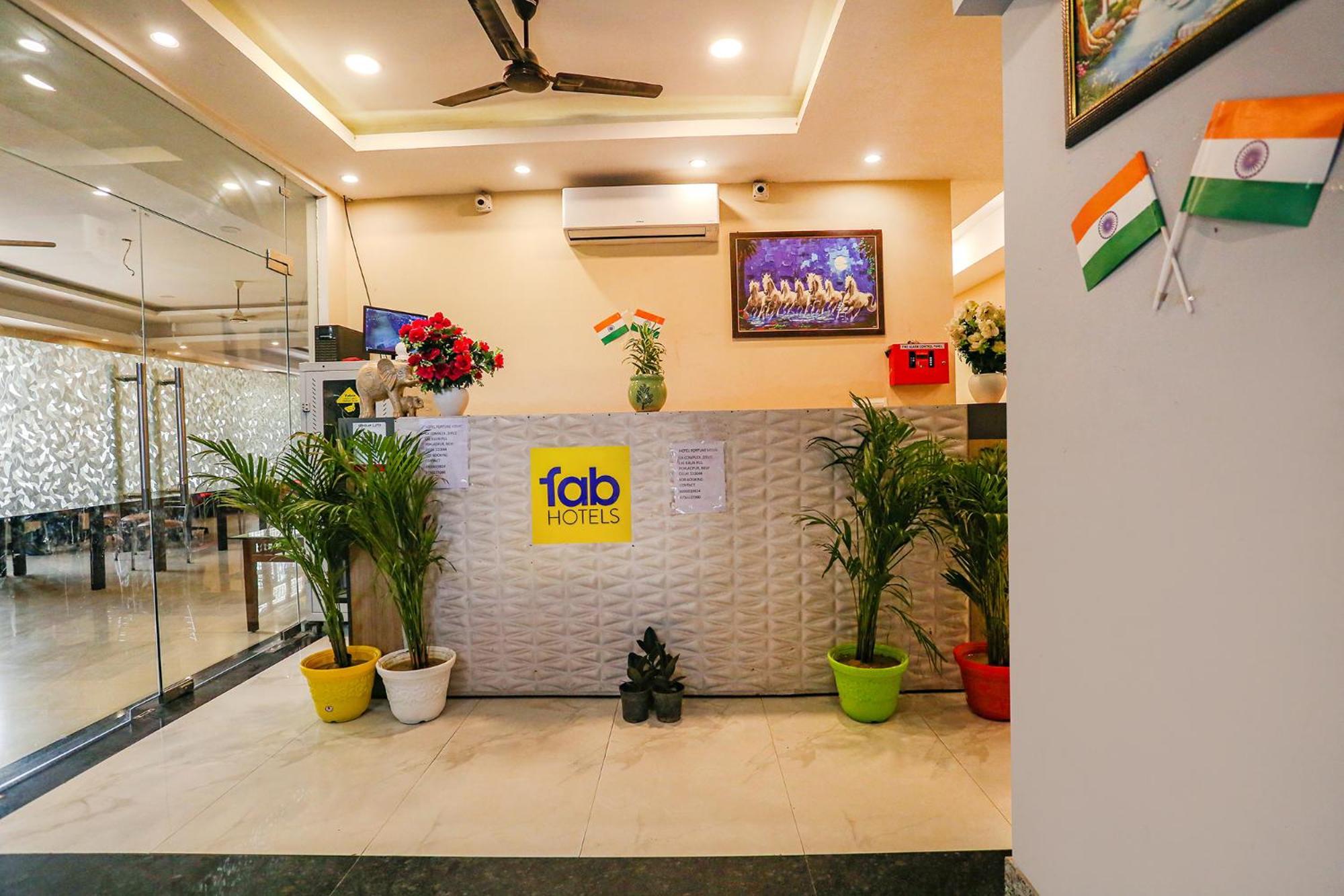 Hotel Fabhotel Gk Residency 3*