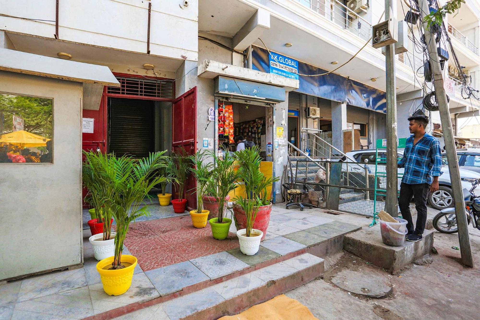 Fabhotel Gk Residency