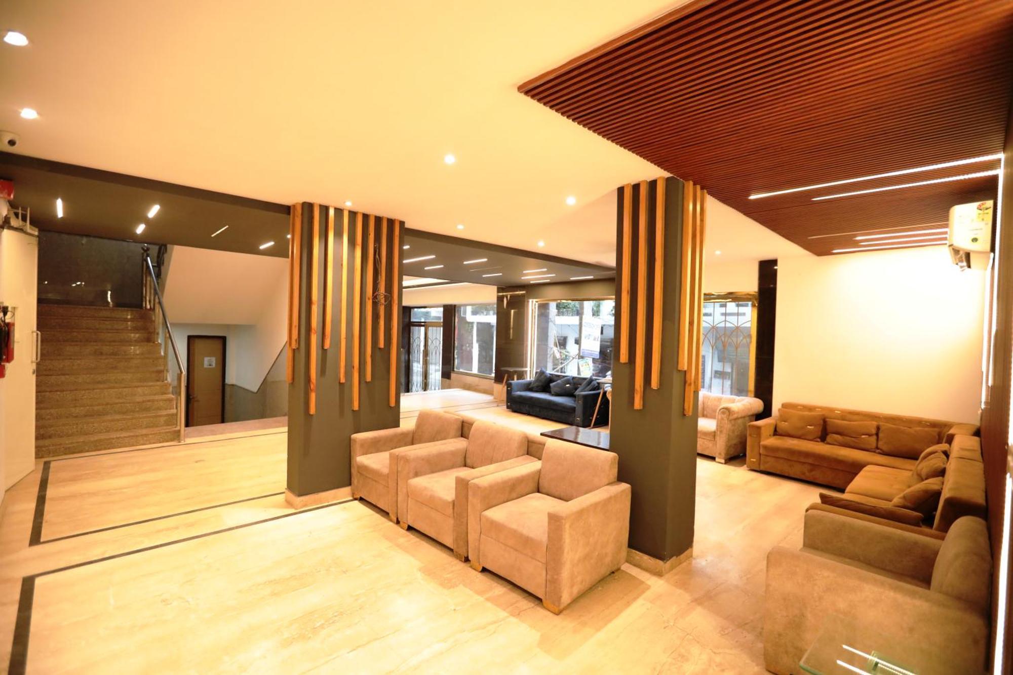Hotel Del By F9 - Near Igi Airport