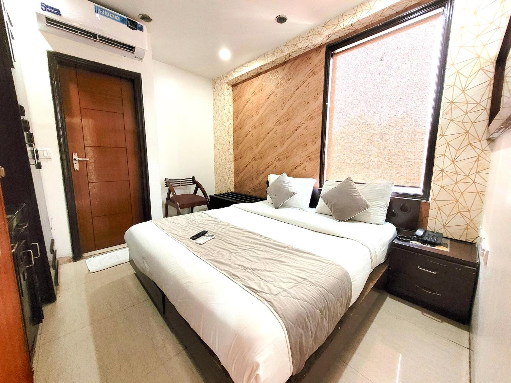 Hotel The Daanish Residency - Karol Bagh New Delhi