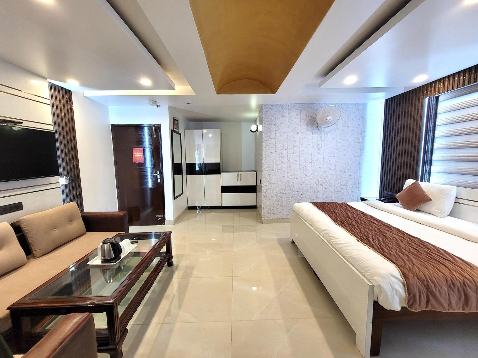 The Daanish Residency - Karol Bagh Hotel New Delhi