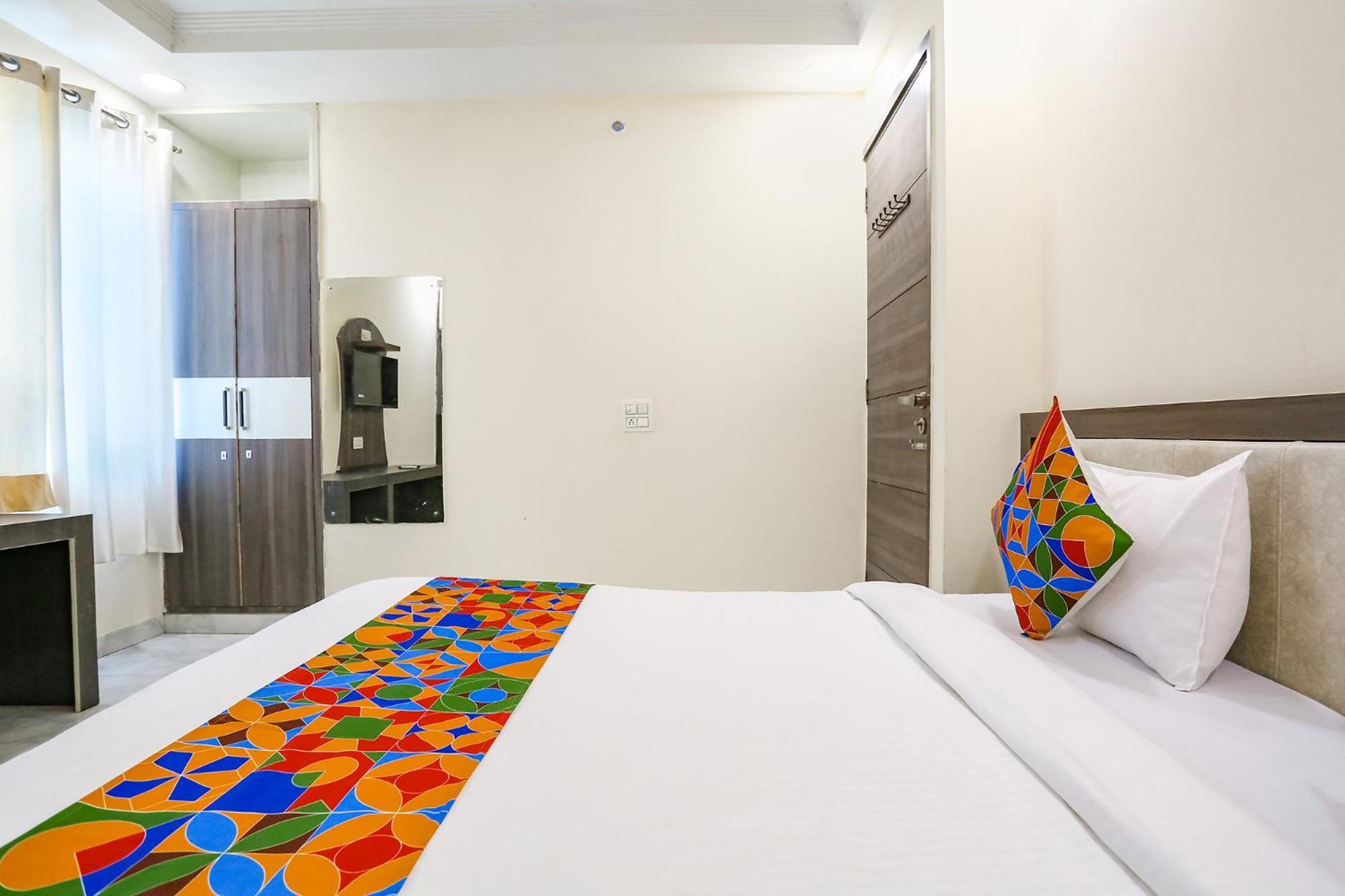 Fabexpress Royal Orbit Delhi (National Capital Territory of India)