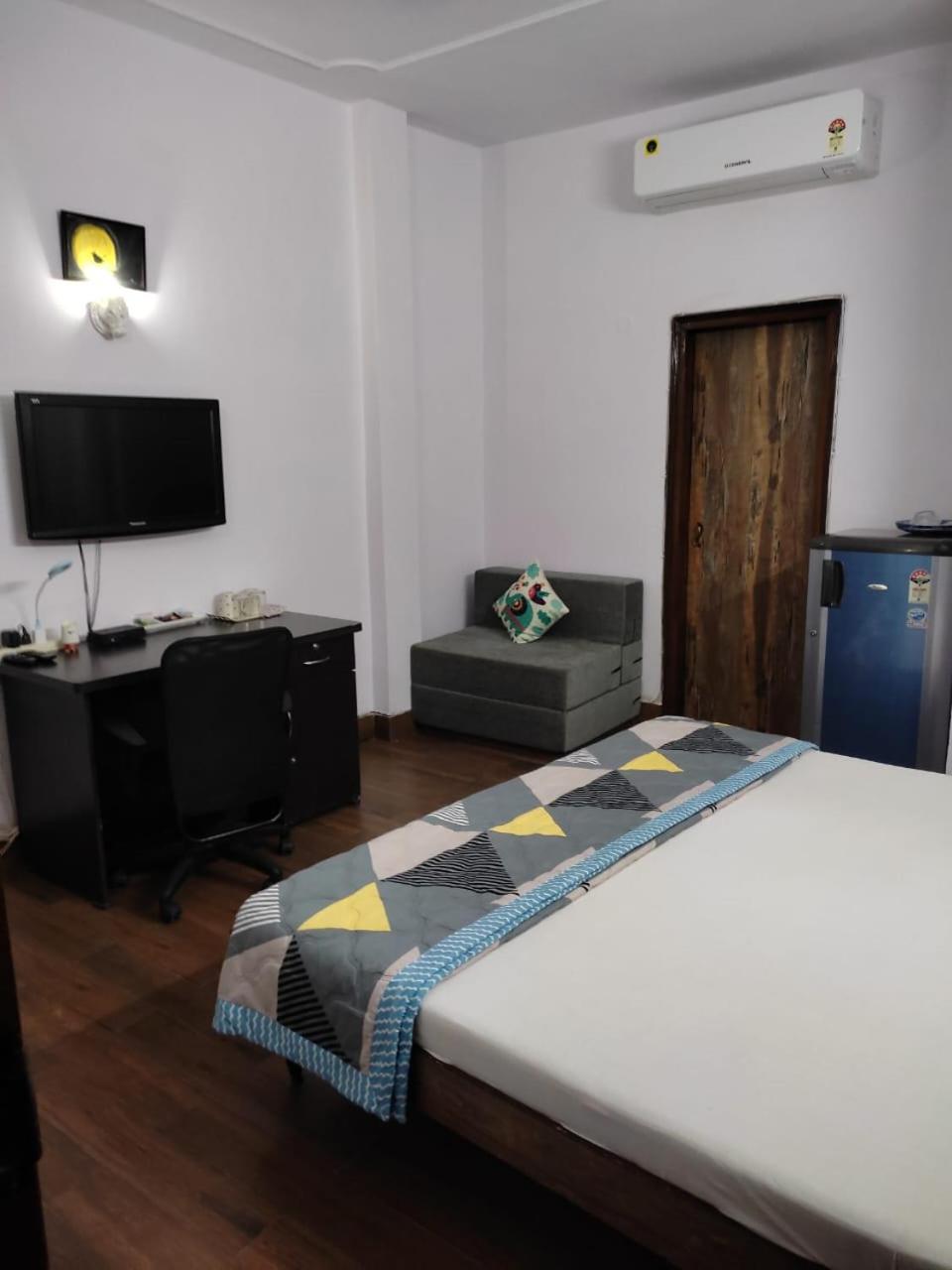 Hospedagem domiciliar Tatvamasi Nova Deli