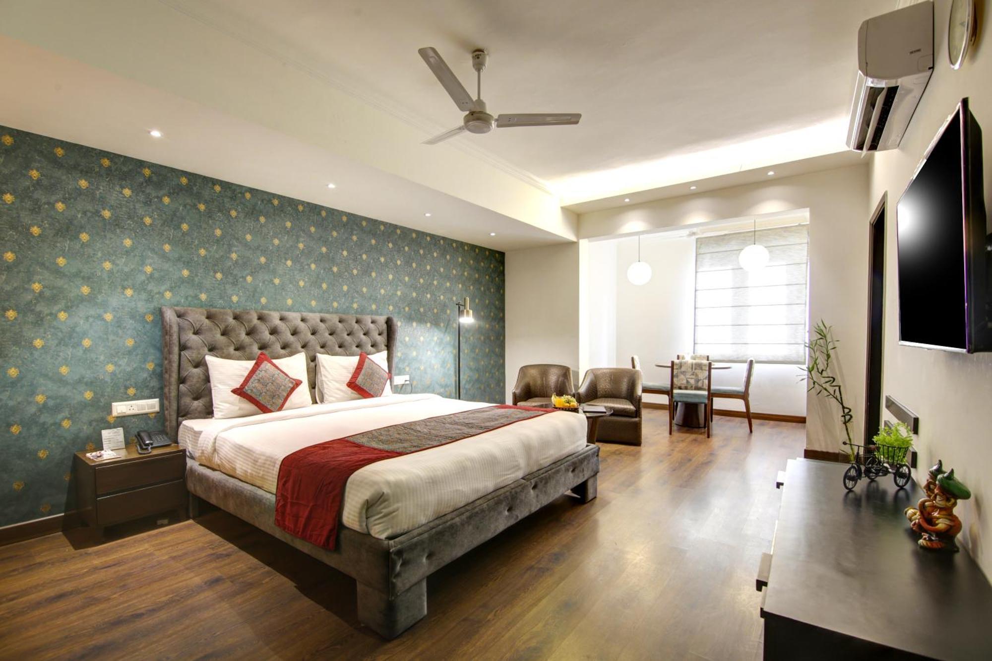 The Solace 2* New Delhi