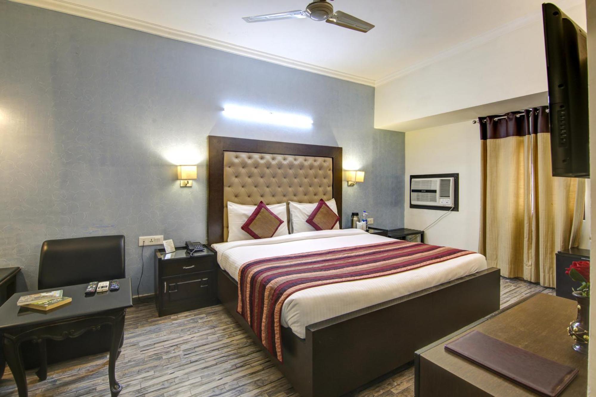 The Solace 2* New Delhi