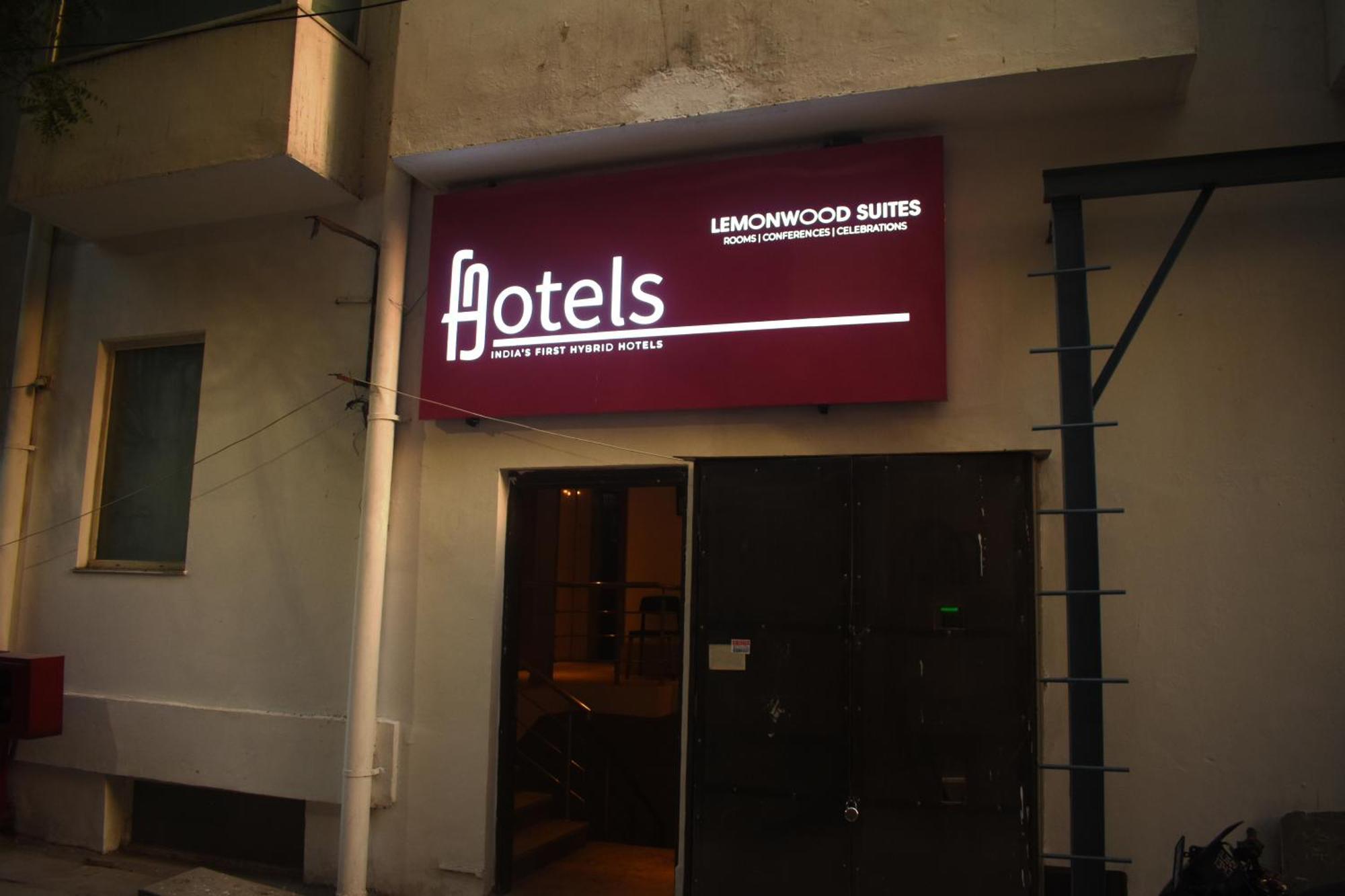 Lemonwood Suites By F9 - Trivoli Garden Chhatarpur Hotel