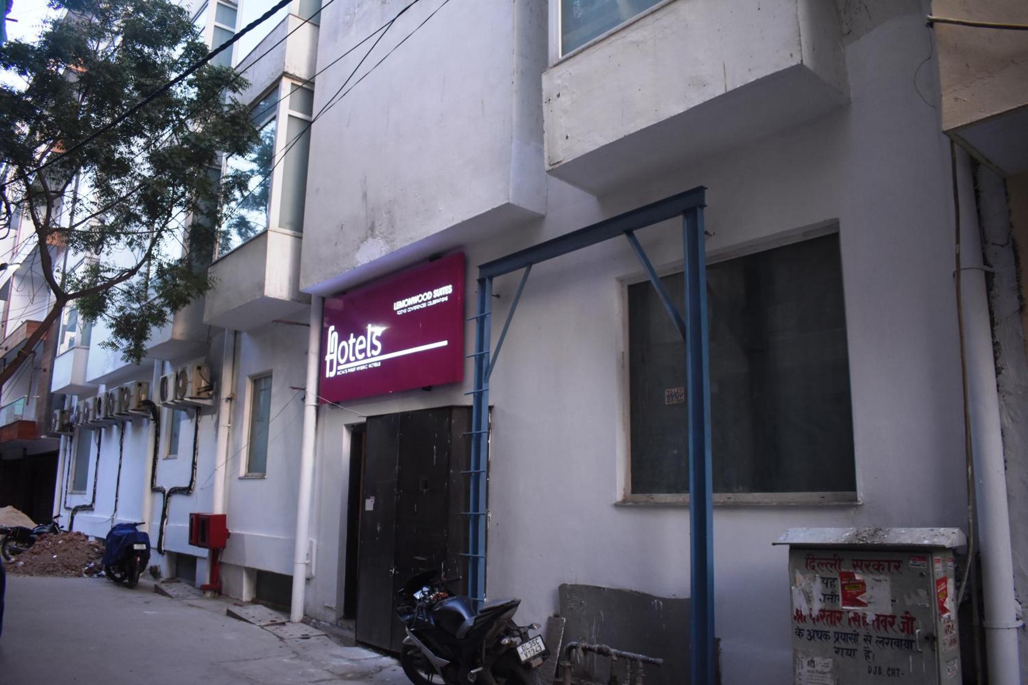 Lemonwood Suites By F9 - Trivoli Garden Chhatarpur