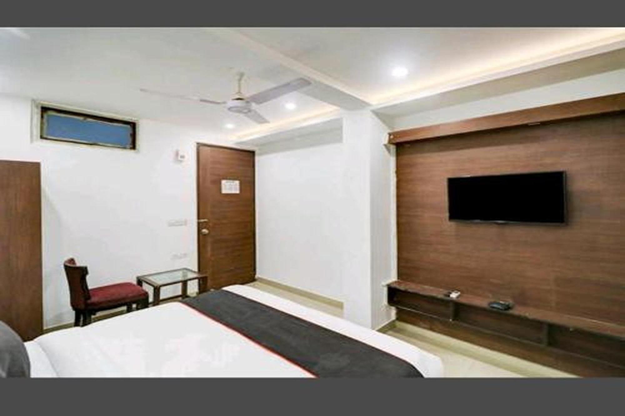 Hotel Aravali Residency New Delhi
