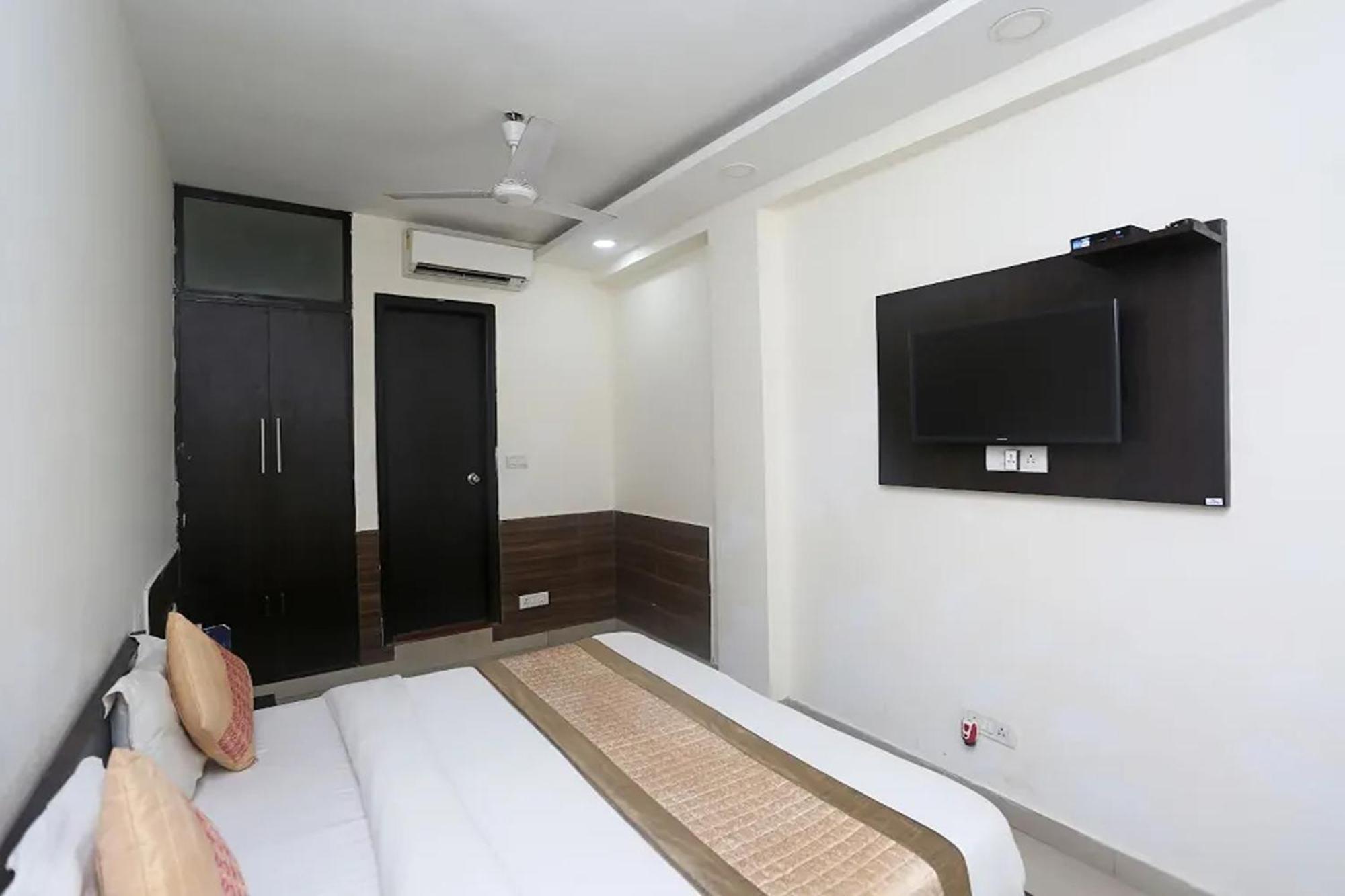 Hotel Aravali Residency 4*