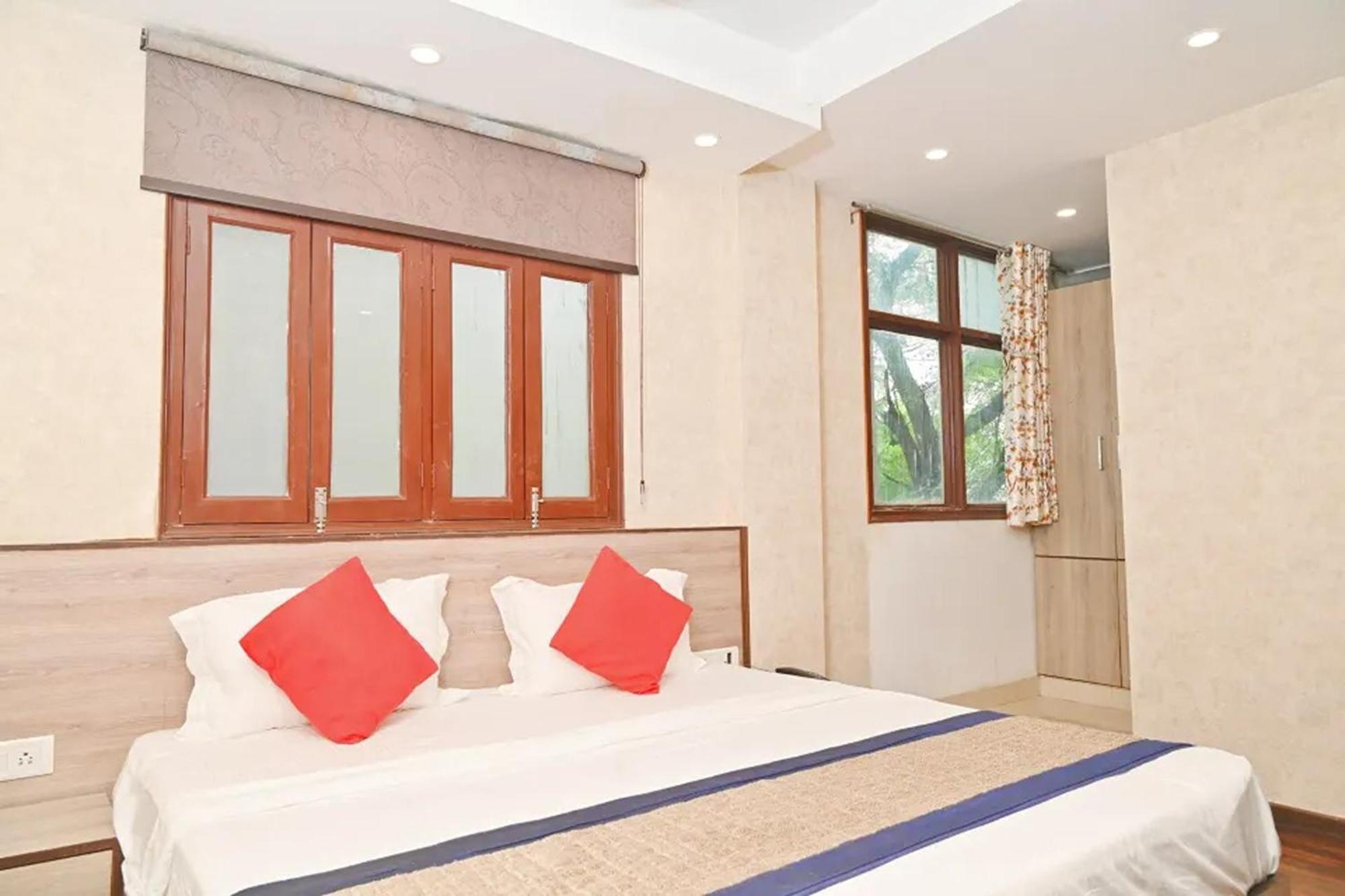 Hotel Aravali Residency New Delhi