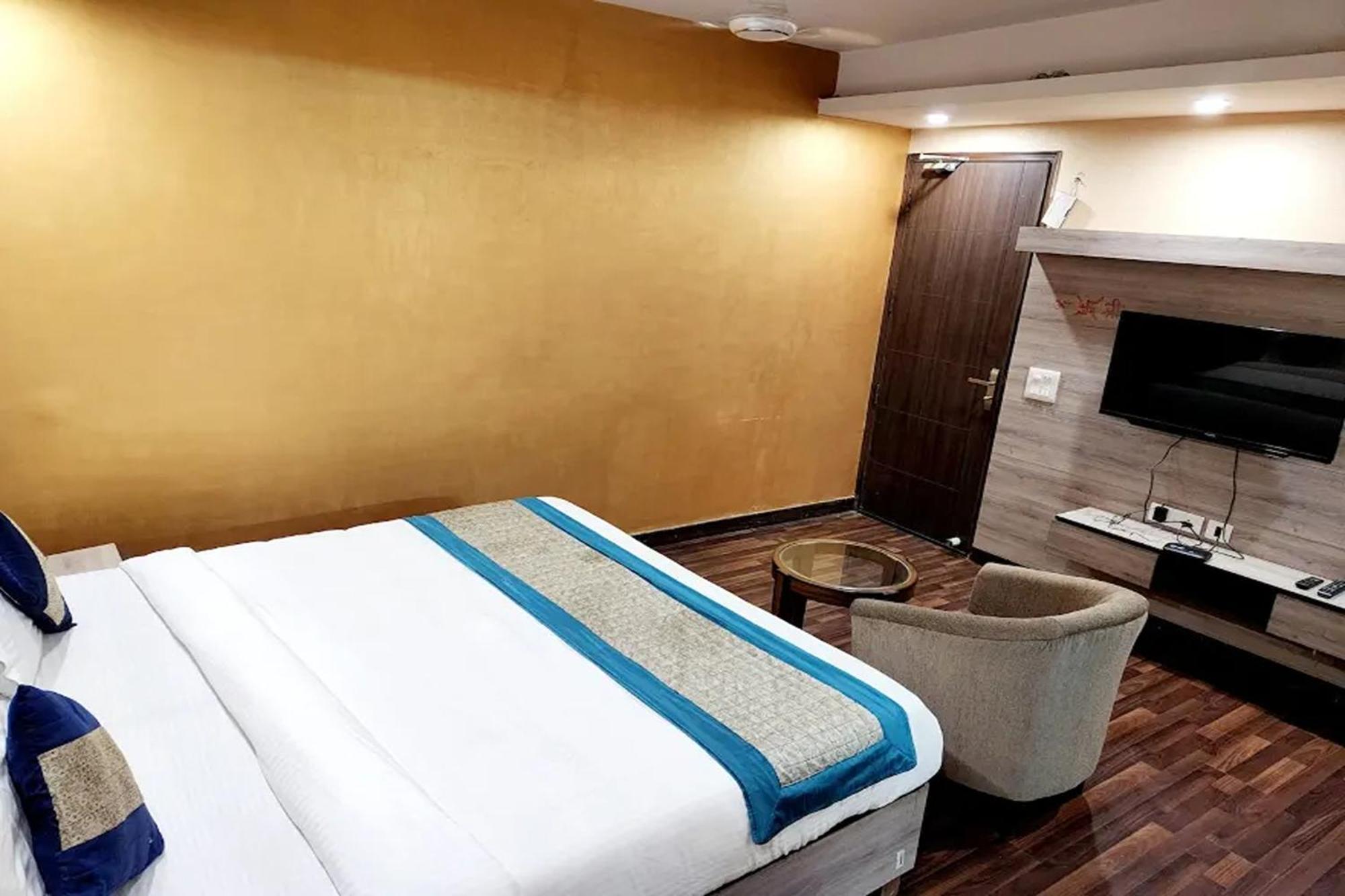 Hotel Aravali Residency